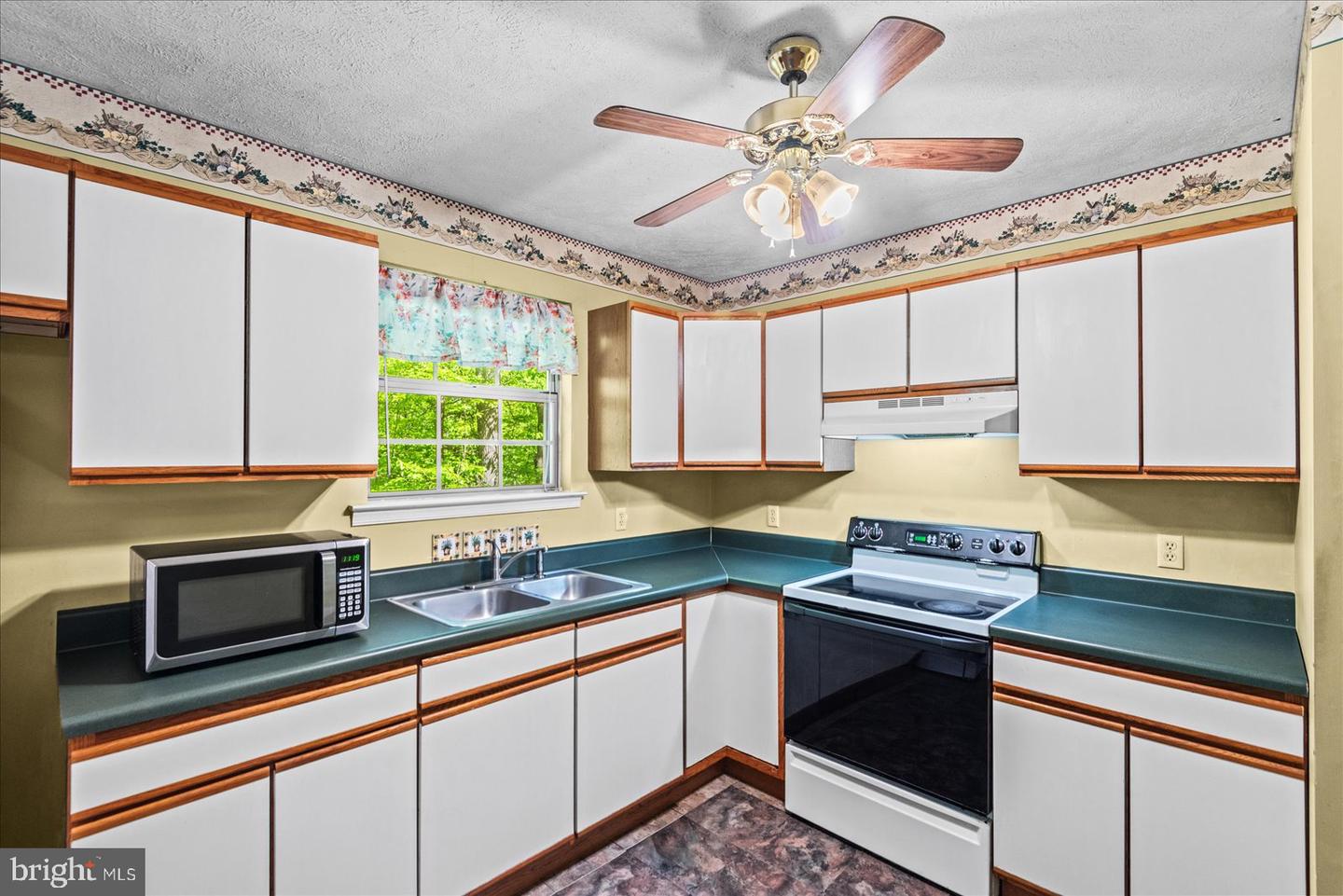 54 COURTHOUSE MOUNTAIN RD, MADISON, Virginia 22727, 3 Bedrooms Bedrooms, 7 Rooms Rooms,2 BathroomsBathrooms,Residential,For sale,54 COURTHOUSE MOUNTAIN RD,VAMA2002194 MLS # VAMA2002194