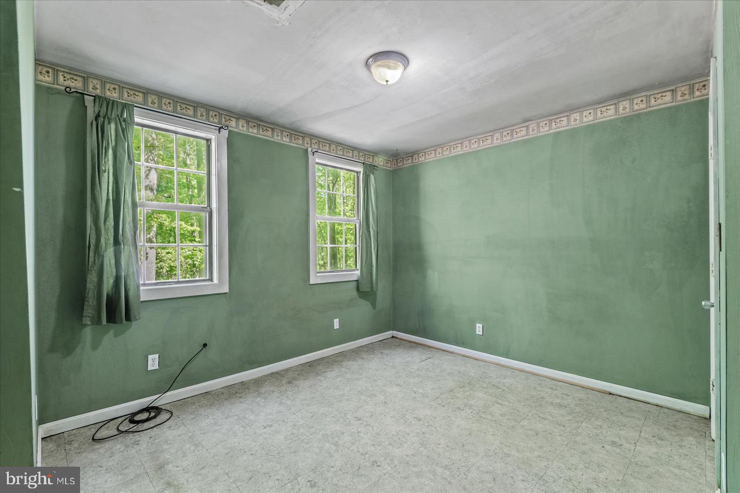 54 COURTHOUSE MOUNTAIN RD, MADISON, Virginia 22727, 3 Bedrooms Bedrooms, 7 Rooms Rooms,2 BathroomsBathrooms,Residential,For sale,54 COURTHOUSE MOUNTAIN RD,VAMA2002194 MLS # VAMA2002194