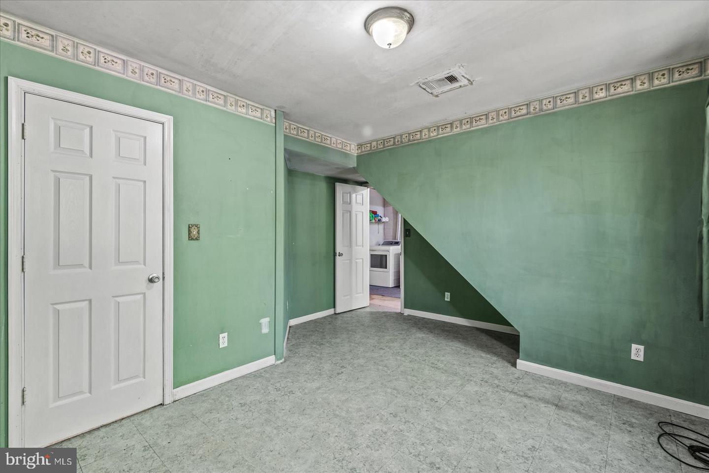 54 COURTHOUSE MOUNTAIN RD, MADISON, Virginia 22727, 3 Bedrooms Bedrooms, 7 Rooms Rooms,2 BathroomsBathrooms,Residential,For sale,54 COURTHOUSE MOUNTAIN RD,VAMA2002194 MLS # VAMA2002194