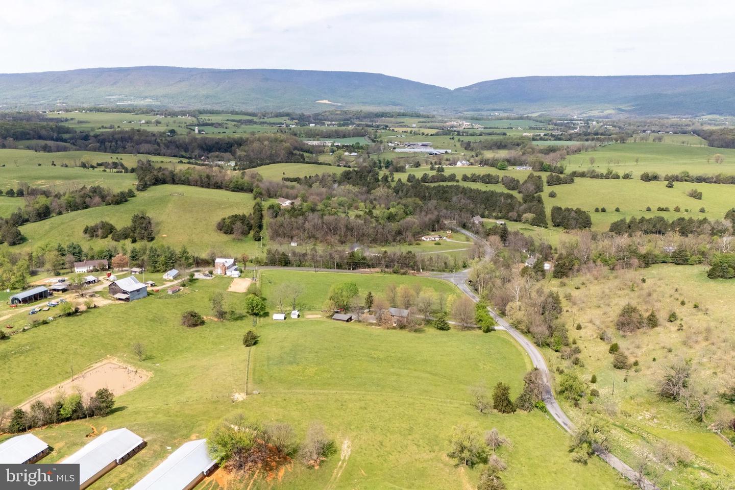 1699 MILL CREEK CROSSROADS, LURAY, Virginia 22835, 3 Bedrooms Bedrooms, ,2 BathroomsBathrooms,Residential,For sale,1699 MILL CREEK CROSSROADS,VAPA2004824 MLS # VAPA2004824