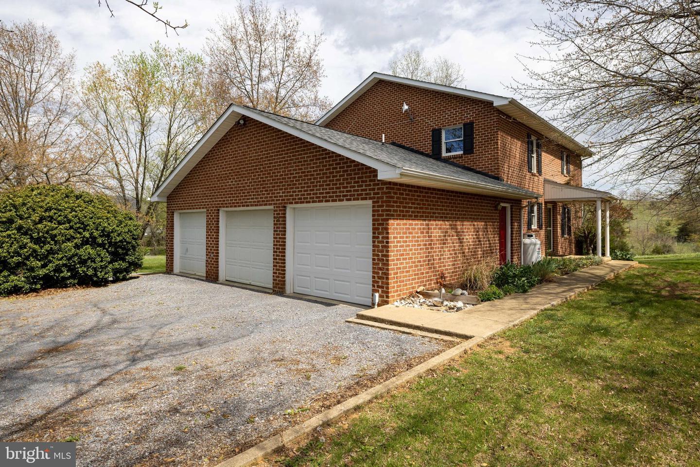 1699 MILL CREEK CROSSROADS, LURAY, Virginia 22835, 3 Bedrooms Bedrooms, ,2 BathroomsBathrooms,Residential,For sale,1699 MILL CREEK CROSSROADS,VAPA2004824 MLS # VAPA2004824