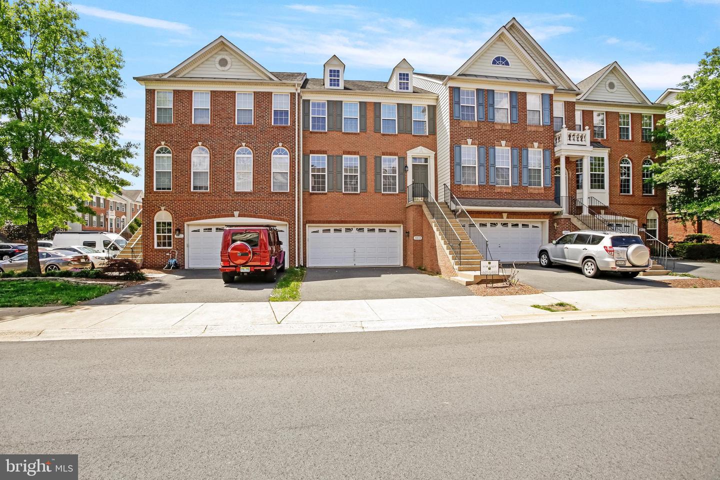 20039 NORTHVILLE HILLS TER, ASHBURN, Virginia 20147, 3 Bedrooms Bedrooms, ,3 BathroomsBathrooms,Residential,For sale,20039 NORTHVILLE HILLS TER,VALO2094626 MLS # VALO2094626
