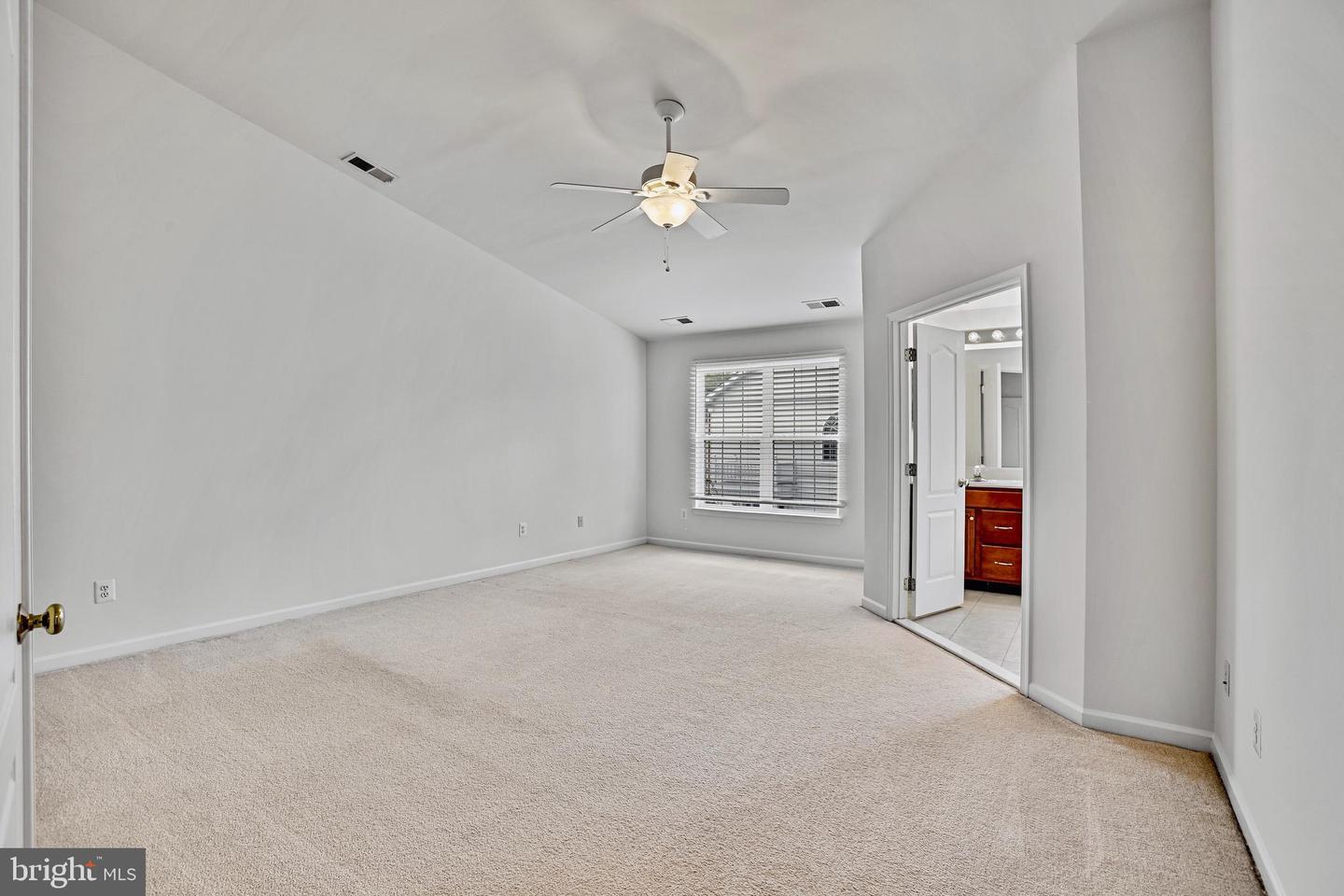 20039 NORTHVILLE HILLS TER, ASHBURN, Virginia 20147, 3 Bedrooms Bedrooms, ,3 BathroomsBathrooms,Residential,For sale,20039 NORTHVILLE HILLS TER,VALO2094626 MLS # VALO2094626