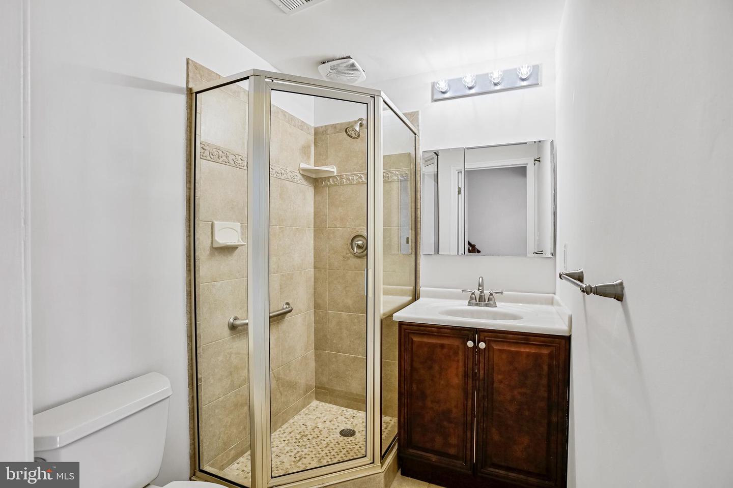 20039 NORTHVILLE HILLS TER, ASHBURN, Virginia 20147, 3 Bedrooms Bedrooms, ,3 BathroomsBathrooms,Residential,For sale,20039 NORTHVILLE HILLS TER,VALO2094626 MLS # VALO2094626