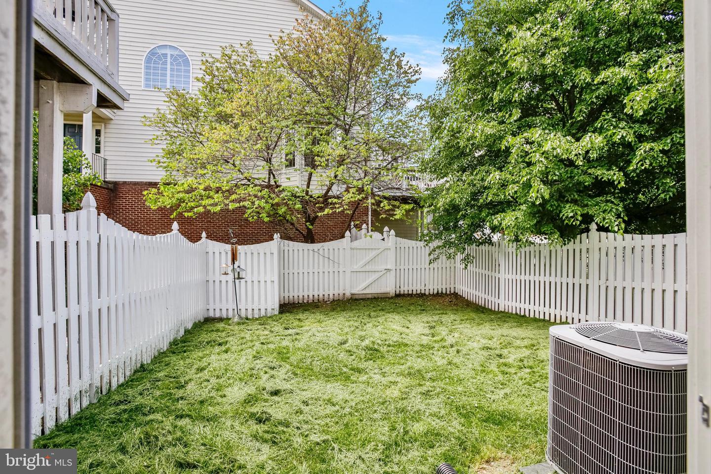 20039 NORTHVILLE HILLS TER, ASHBURN, Virginia 20147, 3 Bedrooms Bedrooms, ,3 BathroomsBathrooms,Residential,For sale,20039 NORTHVILLE HILLS TER,VALO2094626 MLS # VALO2094626