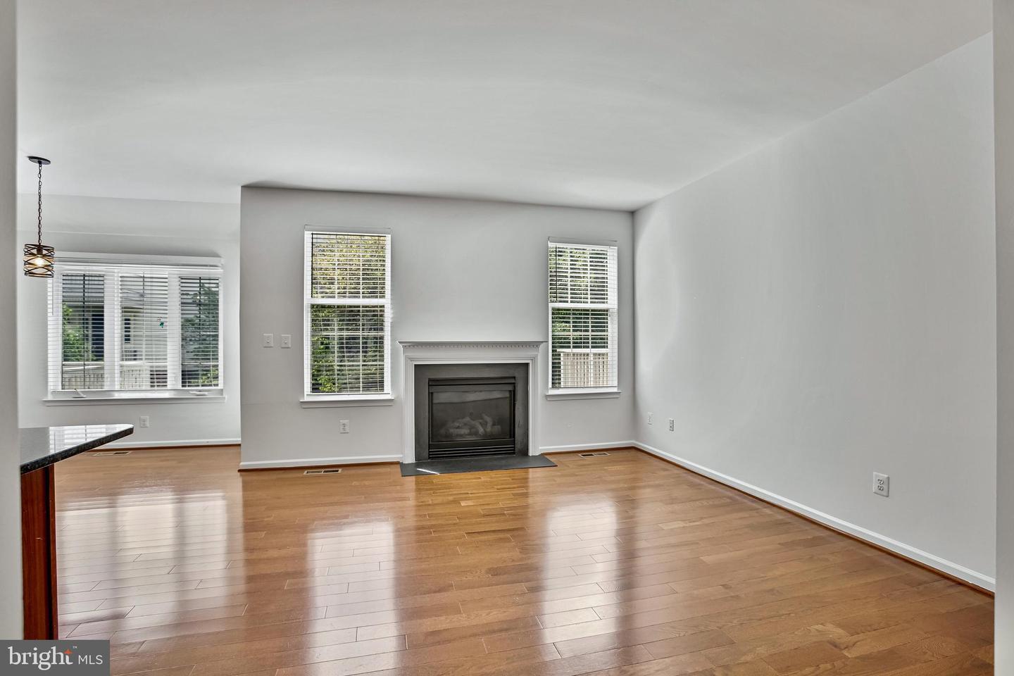 20039 NORTHVILLE HILLS TER, ASHBURN, Virginia 20147, 3 Bedrooms Bedrooms, ,3 BathroomsBathrooms,Residential,For sale,20039 NORTHVILLE HILLS TER,VALO2094626 MLS # VALO2094626