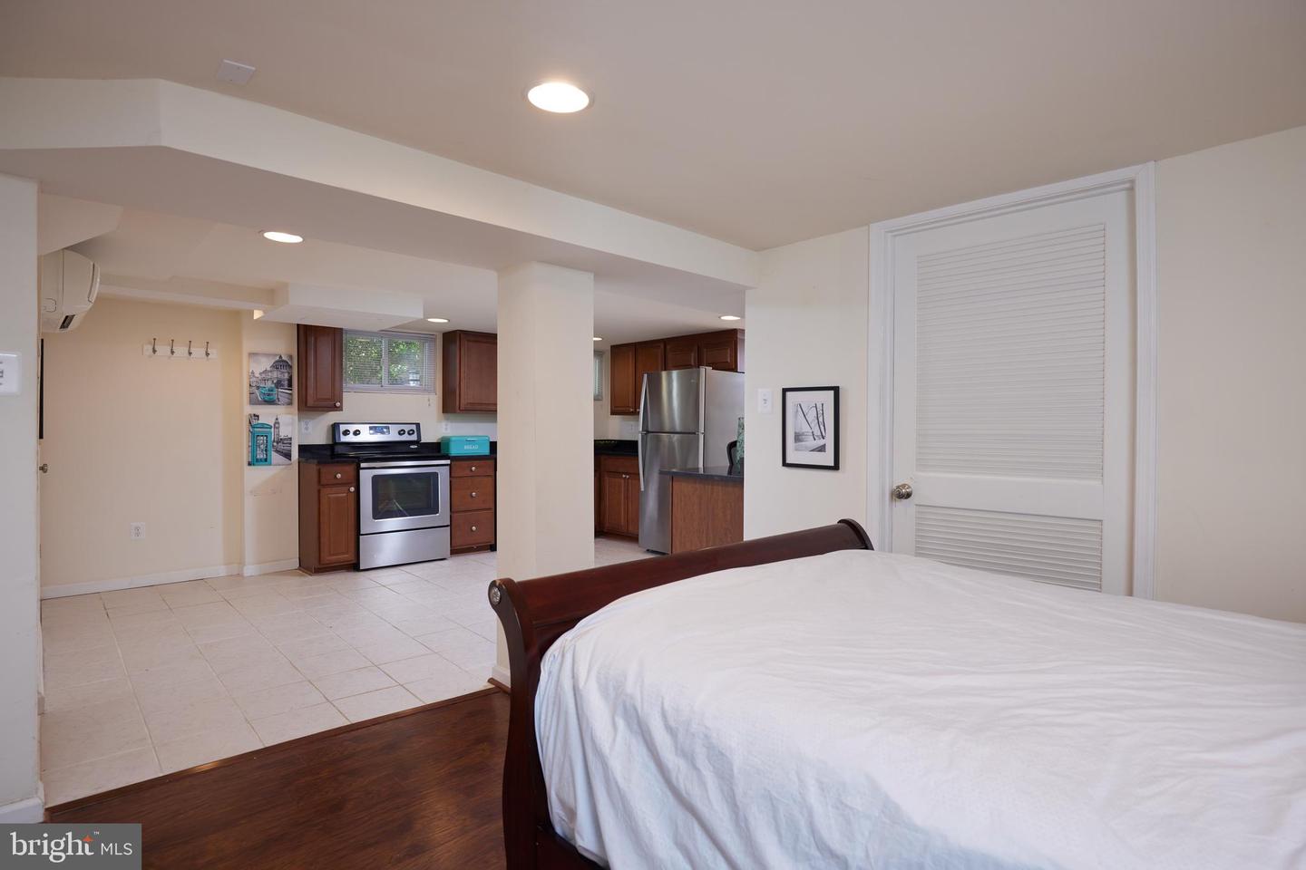 2401 TUNLAW RD NW, WASHINGTON, District Of Columbia 20007, 4 Bedrooms Bedrooms, ,2 BathroomsBathrooms,Residential,For sale,2401 TUNLAW RD NW,DCDC2197052 MLS # DCDC2197052