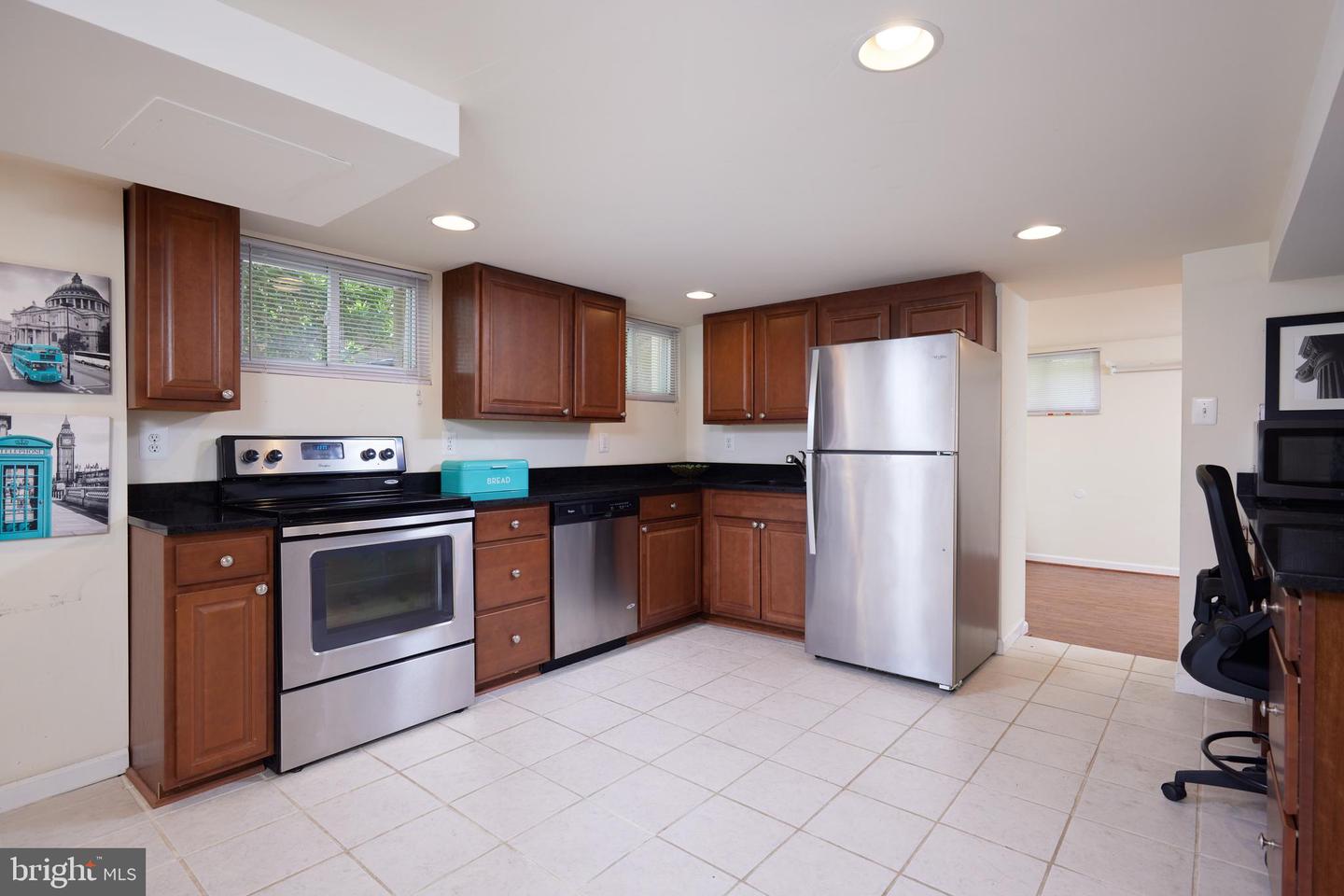 2401 TUNLAW RD NW, WASHINGTON, District Of Columbia 20007, 4 Bedrooms Bedrooms, ,2 BathroomsBathrooms,Residential,For sale,2401 TUNLAW RD NW,DCDC2197052 MLS # DCDC2197052