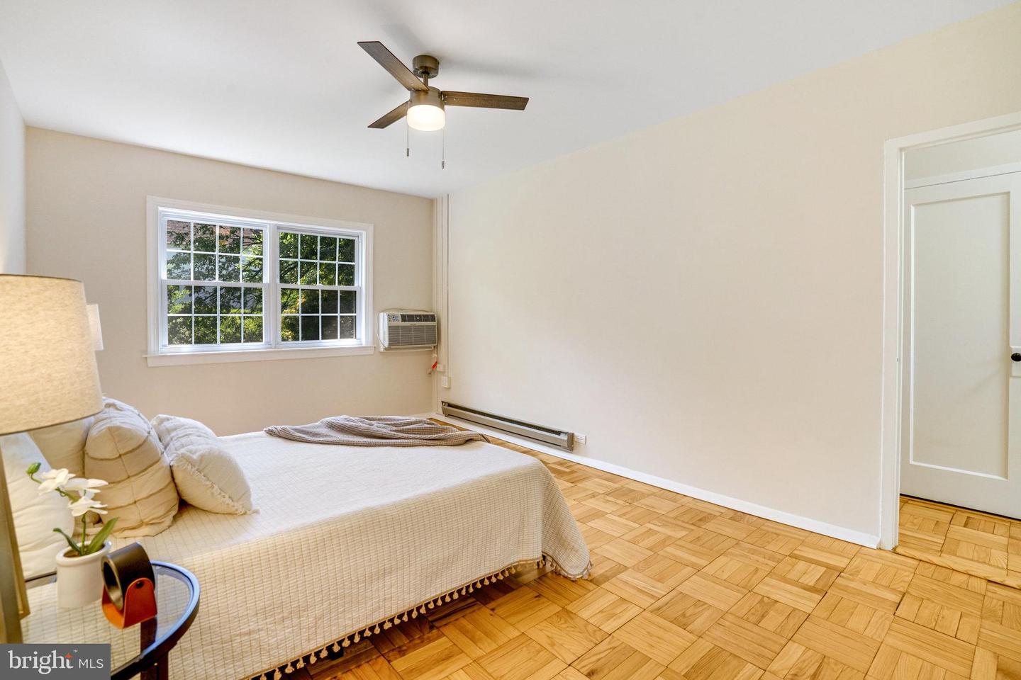 3736 GUNSTON RD, ALEXANDRIA, Virginia 22302, 2 Bedrooms Bedrooms, ,1 BathroomBathrooms,Residential,For sale,3736 GUNSTON RD,VAAX2044488 MLS # VAAX2044488