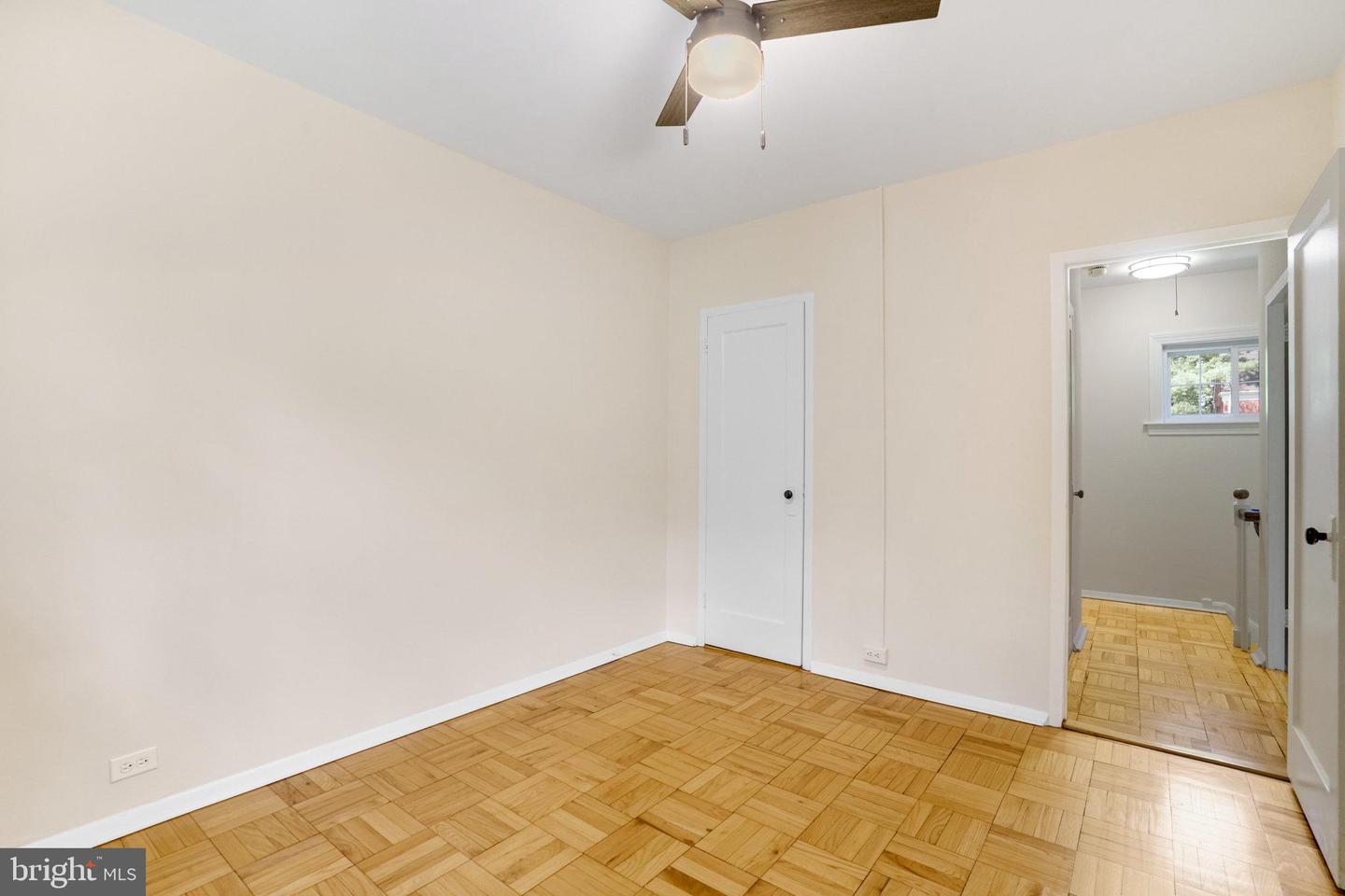 3736 GUNSTON RD, ALEXANDRIA, Virginia 22302, 2 Bedrooms Bedrooms, ,1 BathroomBathrooms,Residential,For sale,3736 GUNSTON RD,VAAX2044488 MLS # VAAX2044488