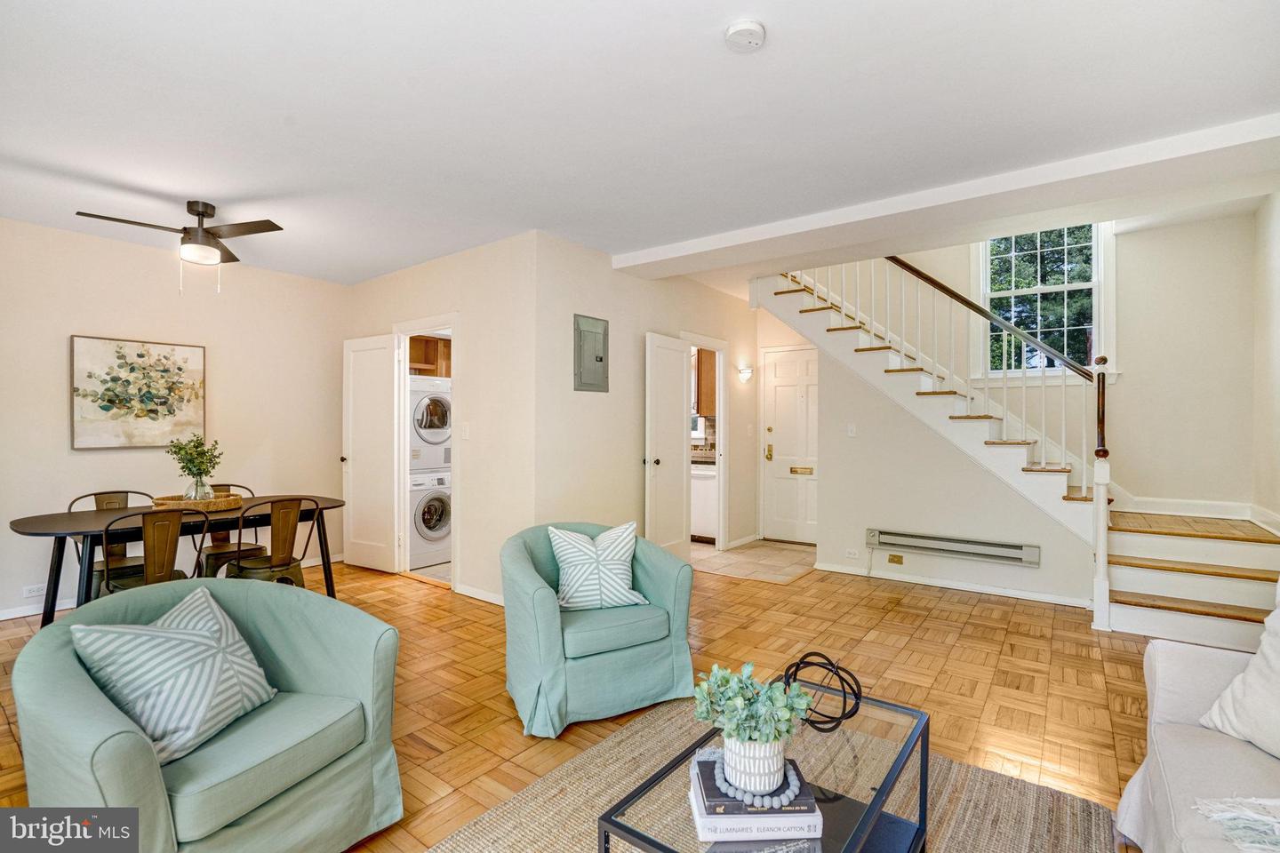 3736 GUNSTON RD, ALEXANDRIA, Virginia 22302, 2 Bedrooms Bedrooms, ,1 BathroomBathrooms,Residential,For sale,3736 GUNSTON RD,VAAX2044488 MLS # VAAX2044488