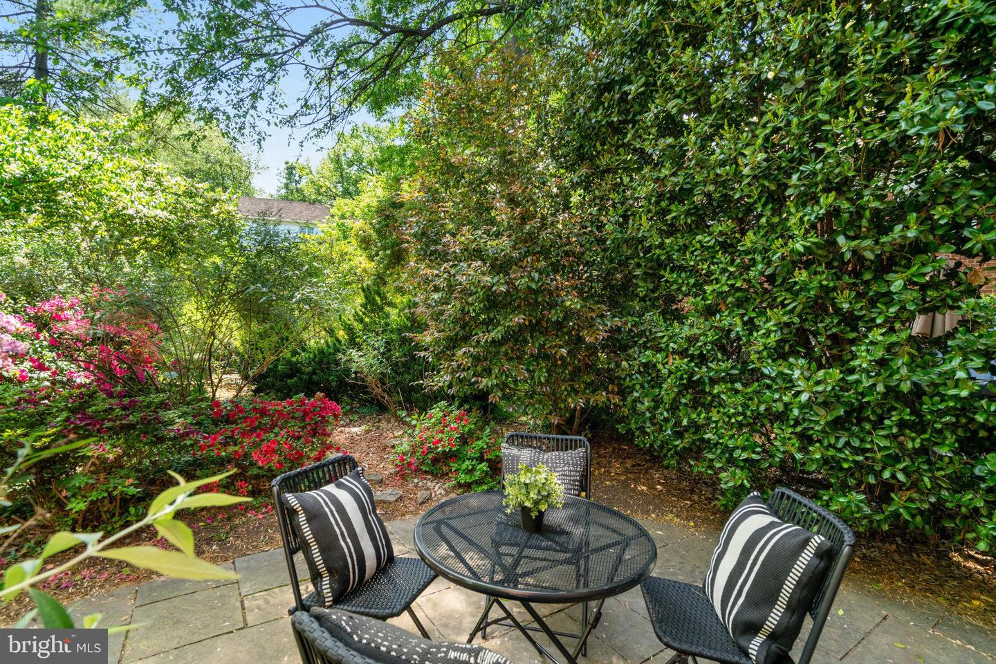 3736 GUNSTON RD, ALEXANDRIA, Virginia 22302, 2 Bedrooms Bedrooms, ,1 BathroomBathrooms,Residential,For sale,3736 GUNSTON RD,VAAX2044488 MLS # VAAX2044488