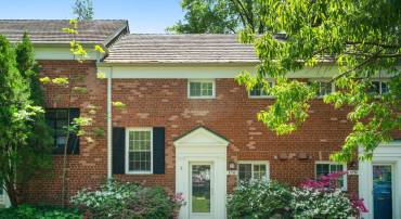 3736 GUNSTON RD, ALEXANDRIA, Virginia 22302, 2 Bedrooms Bedrooms, ,1 BathroomBathrooms,Residential,For sale,3736 GUNSTON RD,VAAX2044488 MLS # VAAX2044488