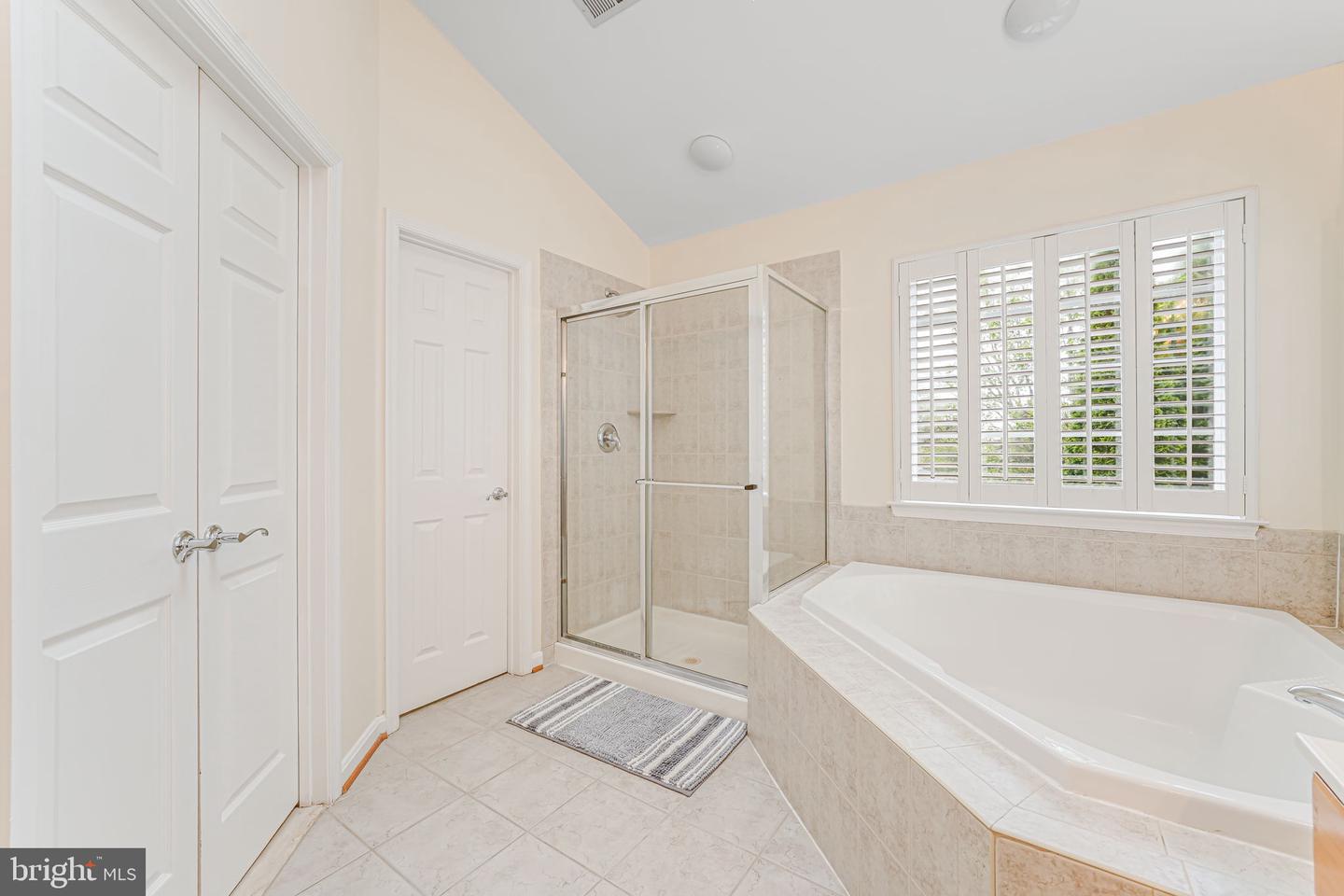 6009 WAKE CREST CT, HAYMARKET, Virginia 20169, 4 Bedrooms Bedrooms, ,3 BathroomsBathrooms,Residential,For sale,6009 WAKE CREST CT,VAPW2092686 MLS # VAPW2092686