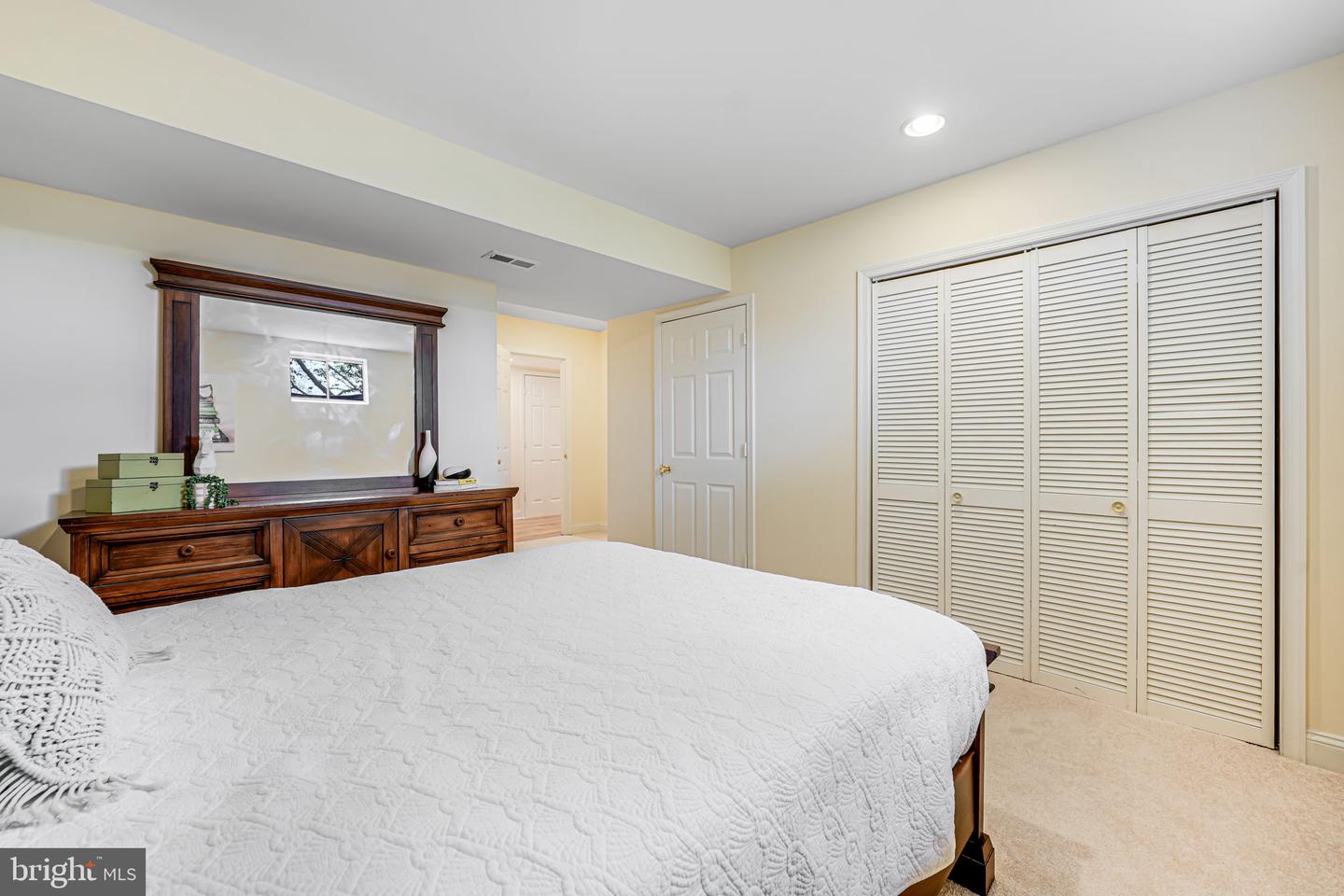 6009 WAKE CREST CT, HAYMARKET, Virginia 20169, 4 Bedrooms Bedrooms, ,3 BathroomsBathrooms,Residential,For sale,6009 WAKE CREST CT,VAPW2092686 MLS # VAPW2092686