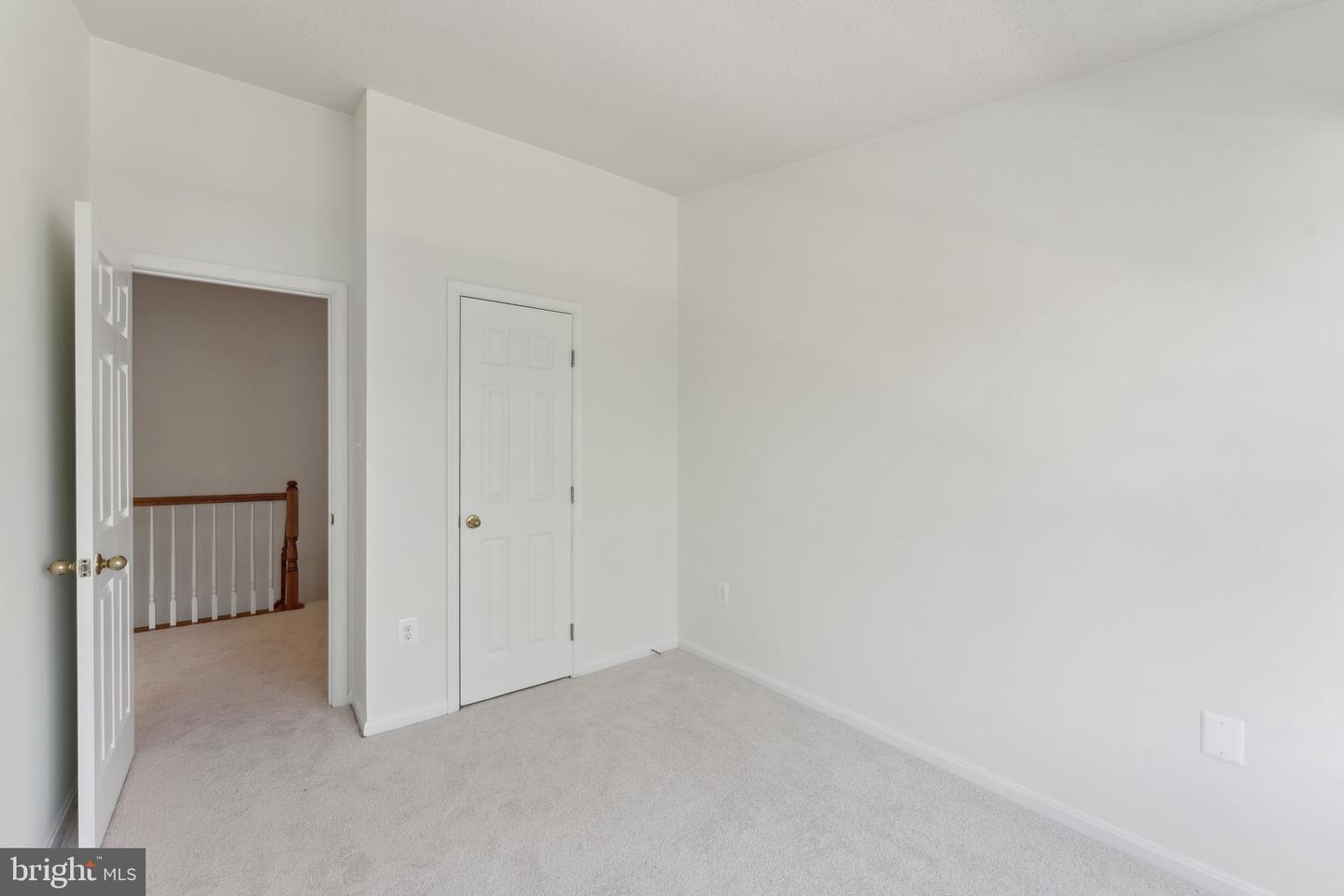 14413 GLENCREST CIR #111, CENTREVILLE, Virginia 20120, 3 Bedrooms Bedrooms, ,2 BathroomsBathrooms,Residential,For sale,14413 GLENCREST CIR #111,VAFX2236122 MLS # VAFX2236122