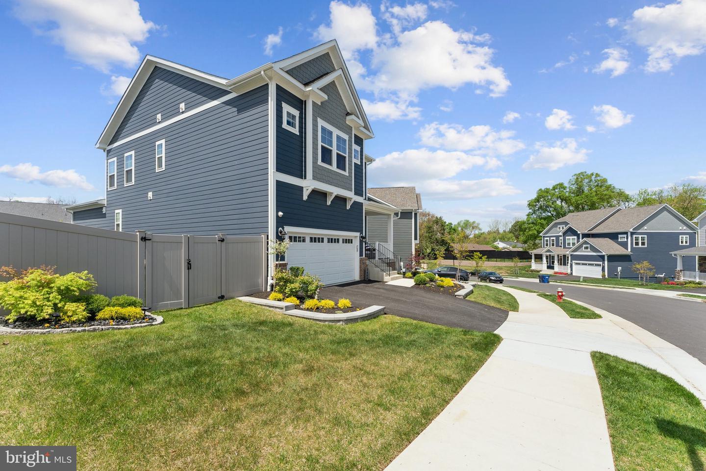 3888 HILLVIEW CT, ALEXANDRIA, Virginia 22310, 5 Bedrooms Bedrooms, ,4 BathroomsBathrooms,Residential,For sale,3888 HILLVIEW CT,VAFX2236124 MLS # VAFX2236124