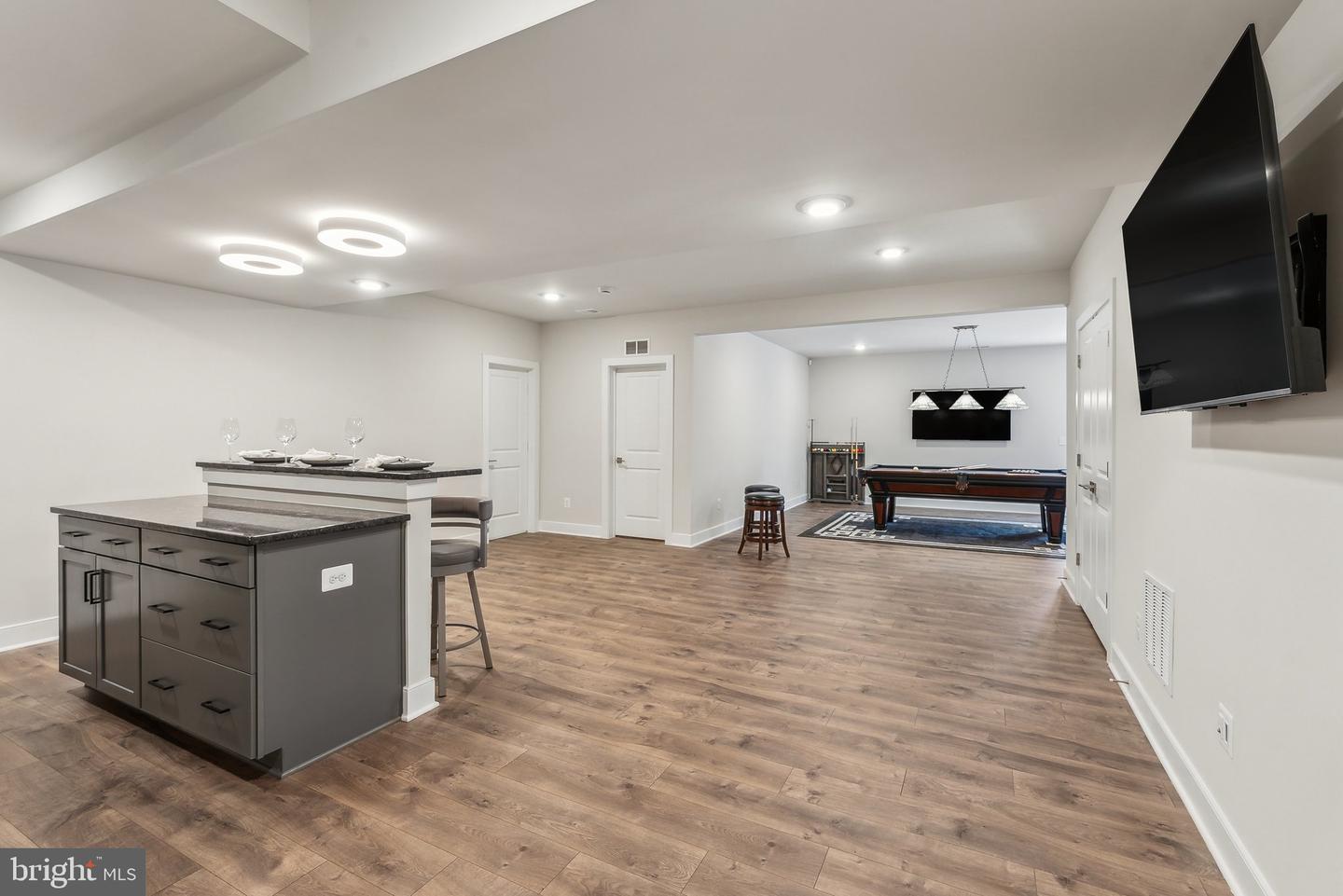 3888 HILLVIEW CT, ALEXANDRIA, Virginia 22310, 5 Bedrooms Bedrooms, ,4 BathroomsBathrooms,Residential,For sale,3888 HILLVIEW CT,VAFX2236124 MLS # VAFX2236124