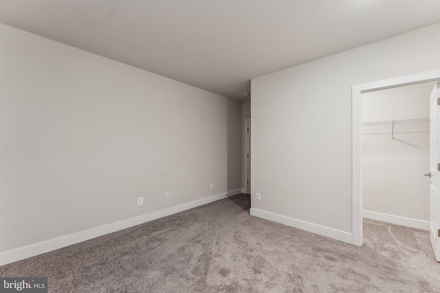 3888 HILLVIEW CT, ALEXANDRIA, Virginia 22310, 5 Bedrooms Bedrooms, ,4 BathroomsBathrooms,Residential,For sale,3888 HILLVIEW CT,VAFX2236124 MLS # VAFX2236124