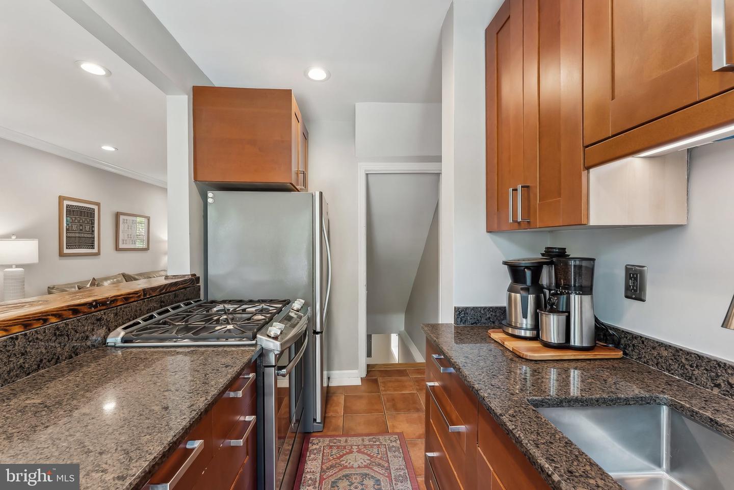 13 E MASON AVE, ALEXANDRIA, Virginia 22301, 2 Bedrooms Bedrooms, ,2 BathroomsBathrooms,Residential,For sale,13 E MASON AVE,VAAX2044486 MLS # VAAX2044486