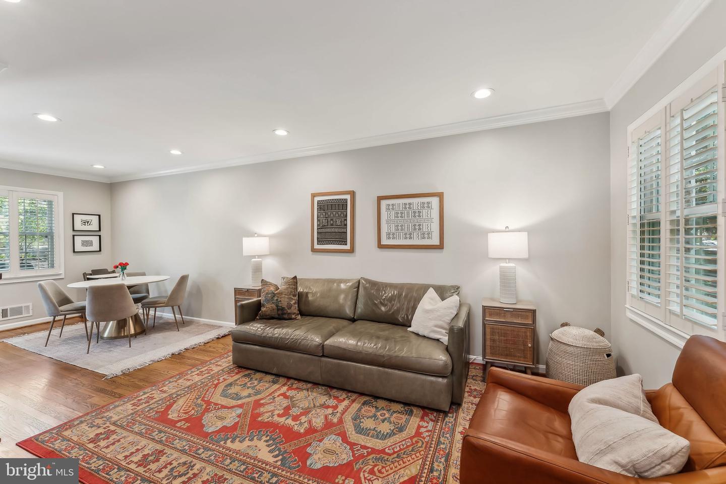 13 E MASON AVE, ALEXANDRIA, Virginia 22301, 2 Bedrooms Bedrooms, ,2 BathroomsBathrooms,Residential,For sale,13 E MASON AVE,VAAX2044486 MLS # VAAX2044486