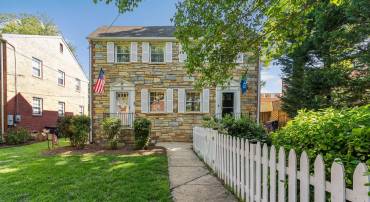 13 E MASON AVE, ALEXANDRIA, Virginia 22301, 2 Bedrooms Bedrooms, ,2 BathroomsBathrooms,Residential,For sale,13 E MASON AVE,VAAX2044486 MLS # VAAX2044486