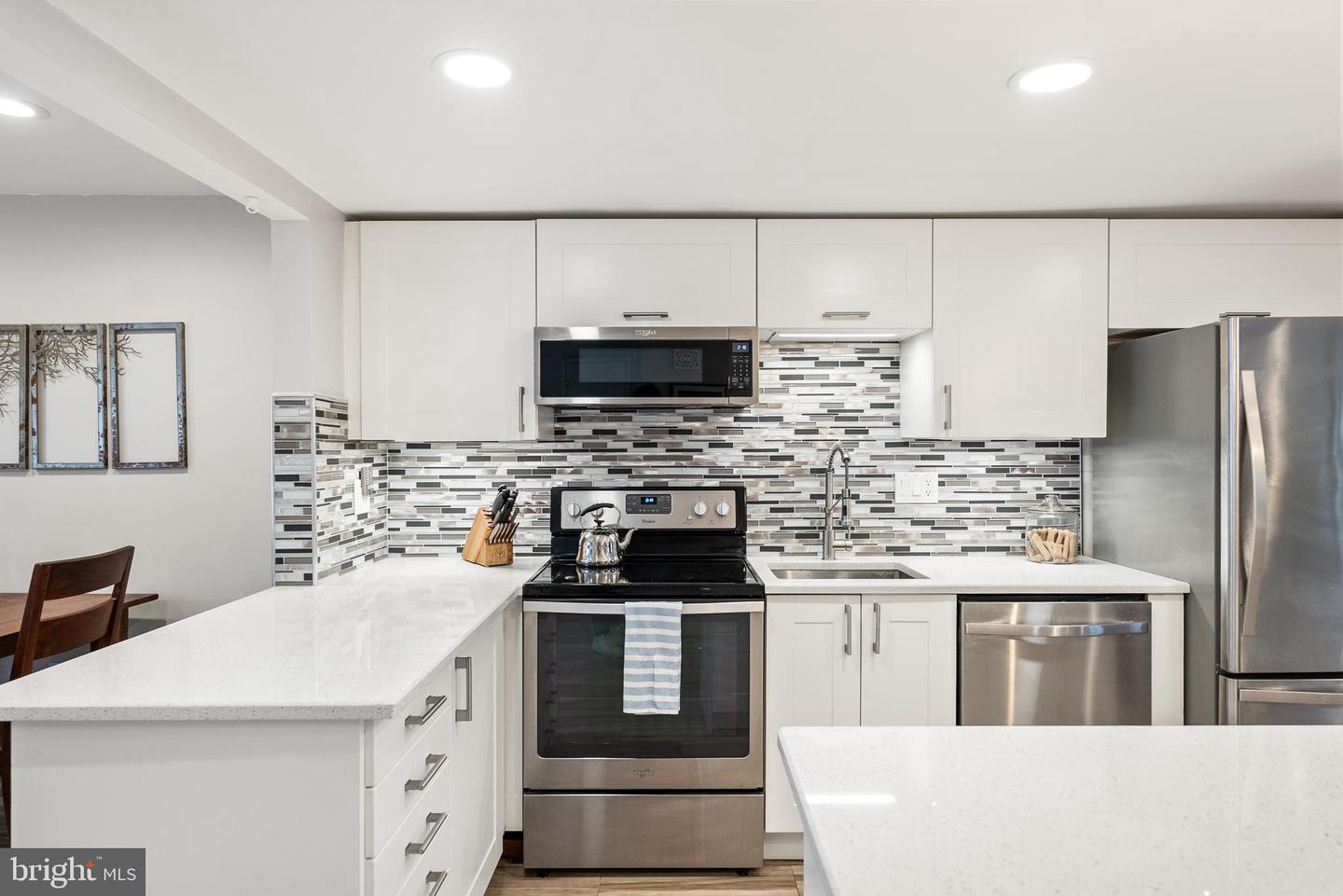 11512 HEARTHSTONE CT, RESTON, Virginia 20191, 4 Bedrooms Bedrooms, ,3 BathroomsBathrooms,Residential,For sale,11512 HEARTHSTONE CT,VAFX2236144 MLS # VAFX2236144
