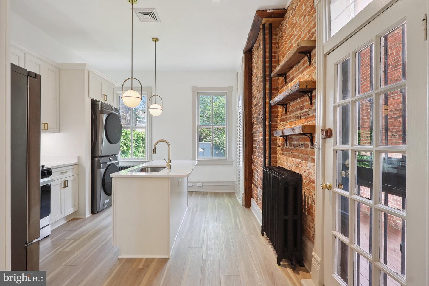409 SOUTH CAROLINA AVE SE, WASHINGTON, District Of Columbia 20003, 4 Bedrooms Bedrooms, 3 Rooms Rooms,2 BathroomsBathrooms,Residential,For sale,409 SOUTH CAROLINA AVE SE,DCDC2197172 MLS # DCDC2197172