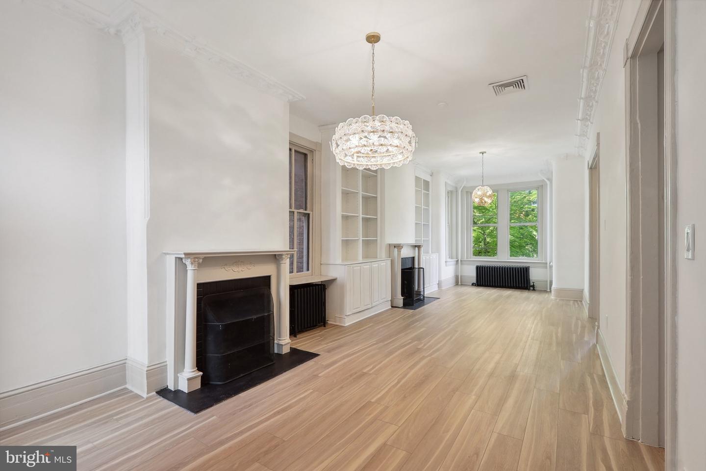 409 SOUTH CAROLINA AVE SE, WASHINGTON, District Of Columbia 20003, 4 Bedrooms Bedrooms, 3 Rooms Rooms,2 BathroomsBathrooms,Residential,For sale,409 SOUTH CAROLINA AVE SE,DCDC2197172 MLS # DCDC2197172