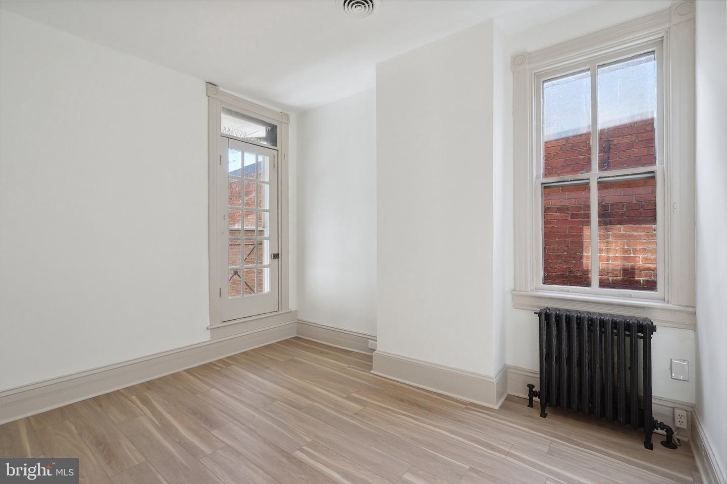 409 SOUTH CAROLINA AVE SE, WASHINGTON, District Of Columbia 20003, 4 Bedrooms Bedrooms, 3 Rooms Rooms,2 BathroomsBathrooms,Residential,For sale,409 SOUTH CAROLINA AVE SE,DCDC2197172 MLS # DCDC2197172