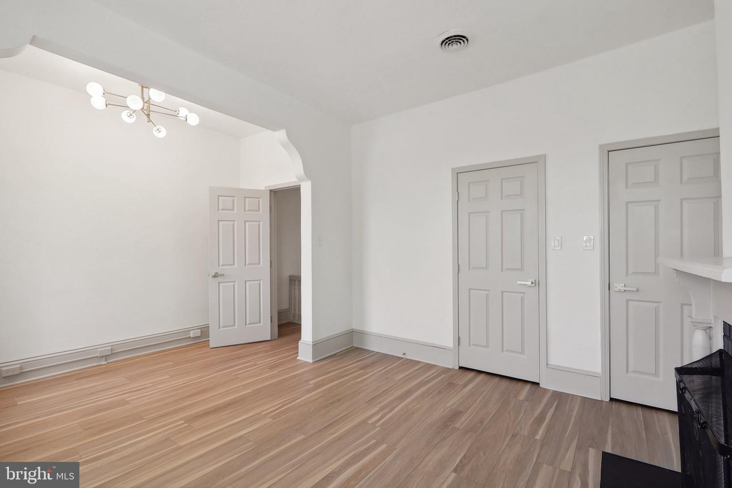 409 SOUTH CAROLINA AVE SE, WASHINGTON, District Of Columbia 20003, 4 Bedrooms Bedrooms, 3 Rooms Rooms,2 BathroomsBathrooms,Residential,For sale,409 SOUTH CAROLINA AVE SE,DCDC2197172 MLS # DCDC2197172