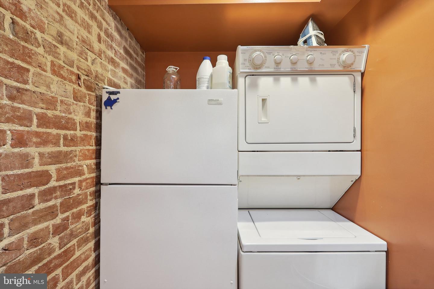 409 SOUTH CAROLINA AVE SE, WASHINGTON, District Of Columbia 20003, 4 Bedrooms Bedrooms, 3 Rooms Rooms,2 BathroomsBathrooms,Residential,For sale,409 SOUTH CAROLINA AVE SE,DCDC2197172 MLS # DCDC2197172