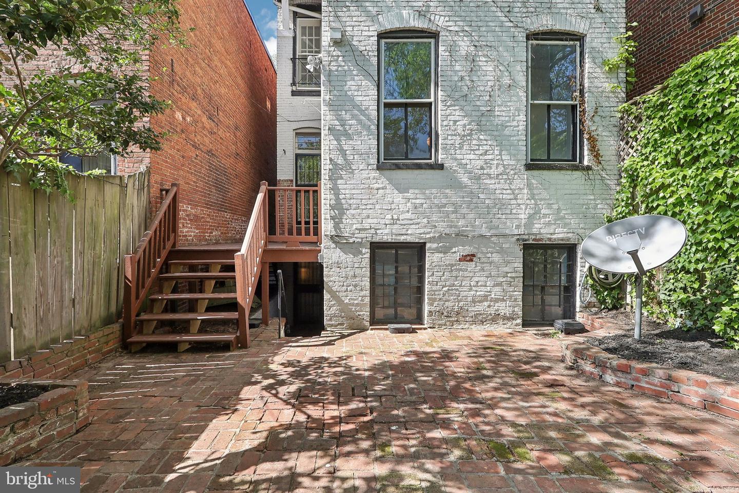 409 SOUTH CAROLINA AVE SE, WASHINGTON, District Of Columbia 20003, 4 Bedrooms Bedrooms, 3 Rooms Rooms,2 BathroomsBathrooms,Residential,For sale,409 SOUTH CAROLINA AVE SE,DCDC2197172 MLS # DCDC2197172