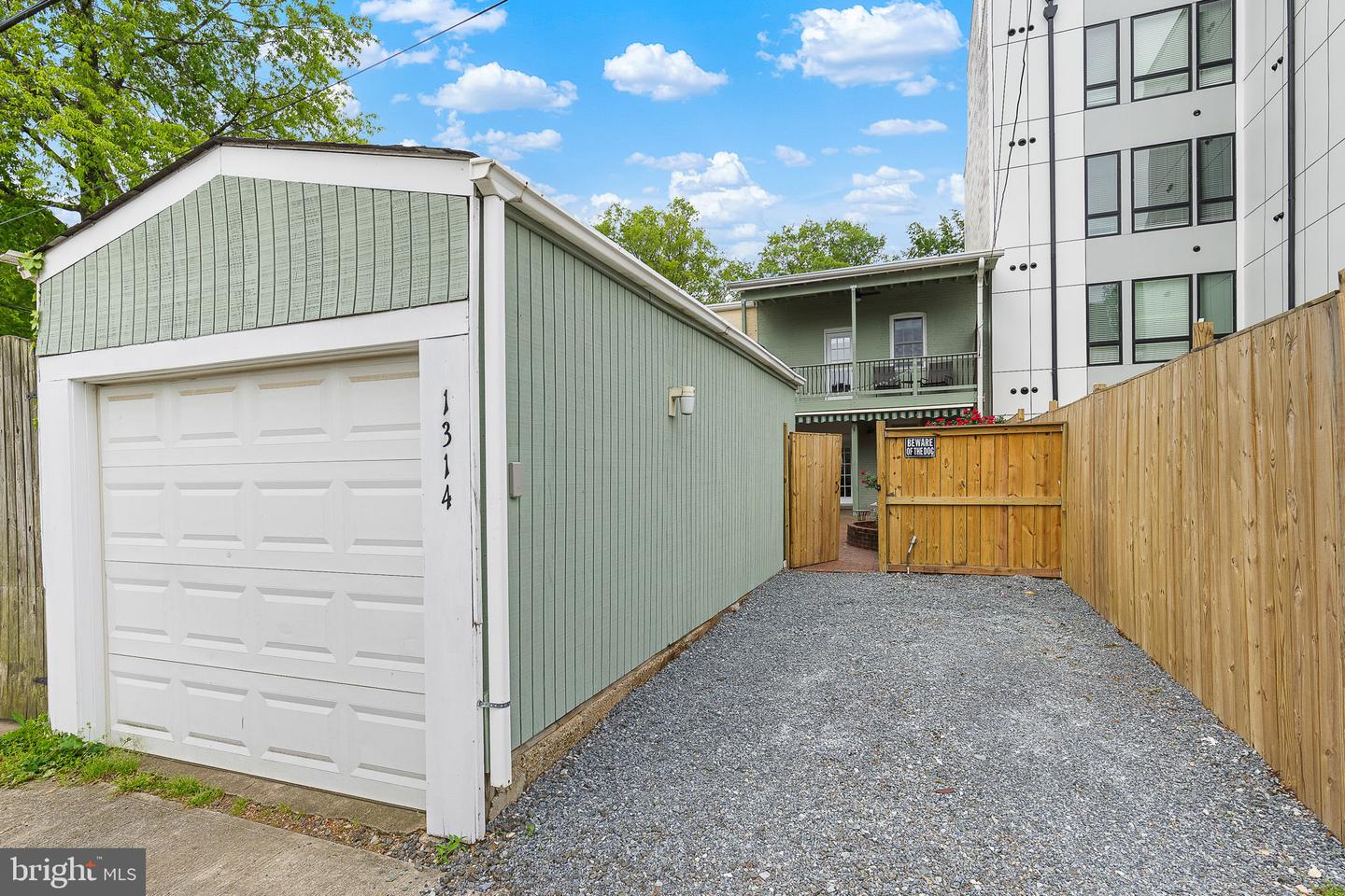 1314 L ST SE, WASHINGTON, District Of Columbia 20003, 3 Bedrooms Bedrooms, ,2 BathroomsBathrooms,Residential,For sale,1314 L ST SE,DCDC2197202 MLS # DCDC2197202