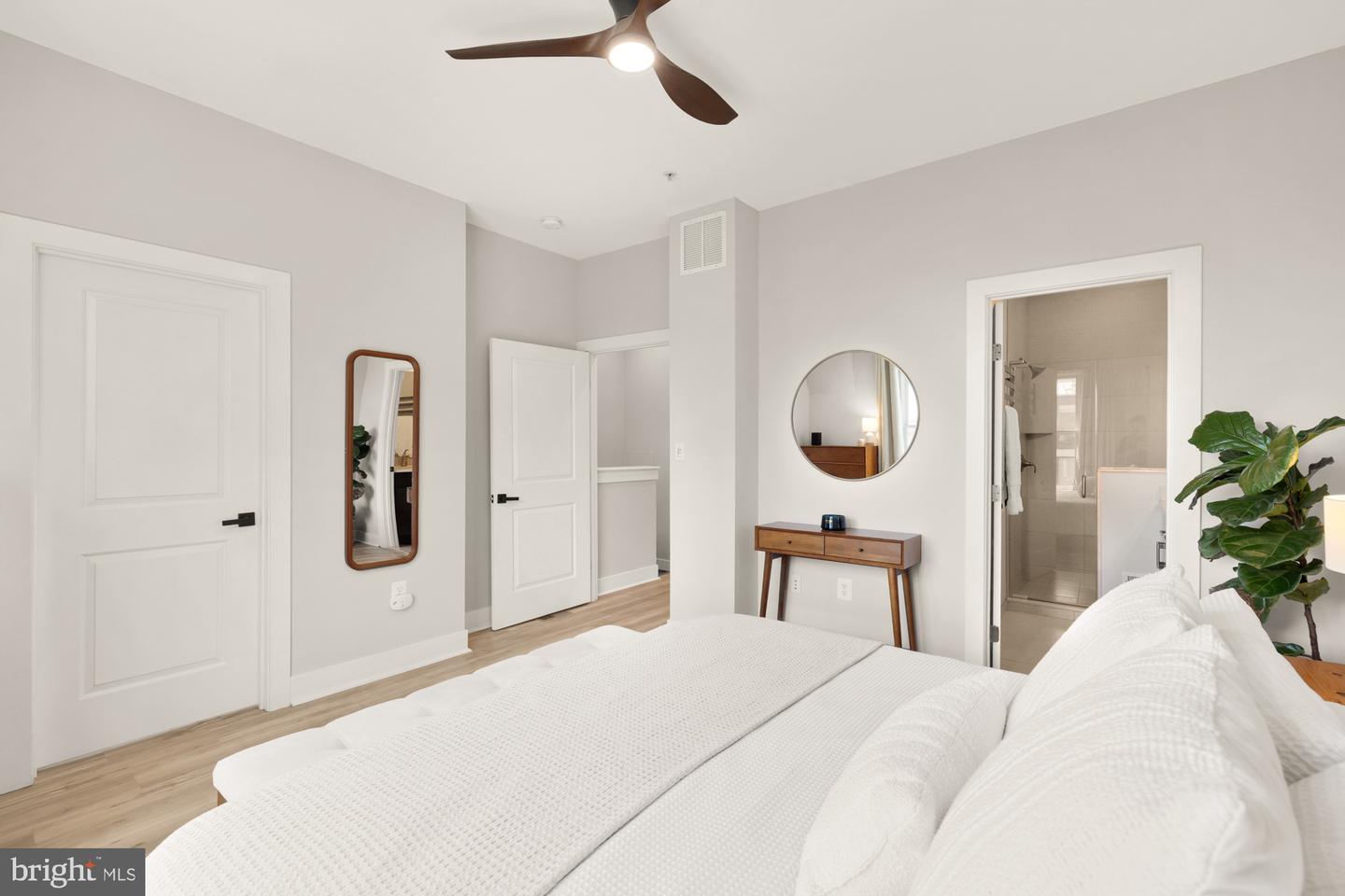 1912 8TH ST NW #D, WASHINGTON, District Of Columbia 20001, 2 Bedrooms Bedrooms, ,2 BathroomsBathrooms,Residential,For sale,1912 8TH ST NW #D,DCDC2197110 MLS # DCDC2197110
