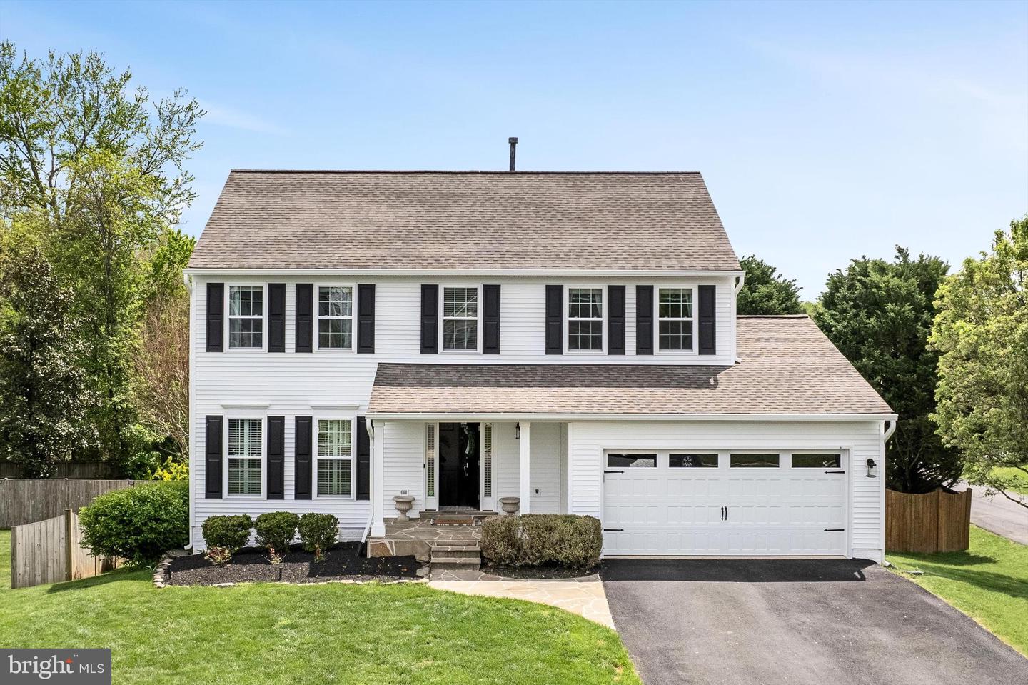 6919 SHARPSBURG DR, CENTREVILLE, Virginia 20121, 5 Bedrooms Bedrooms, ,3 BathroomsBathrooms,Residential,For sale,6919 SHARPSBURG DR,VAFX2236210 MLS # VAFX2236210