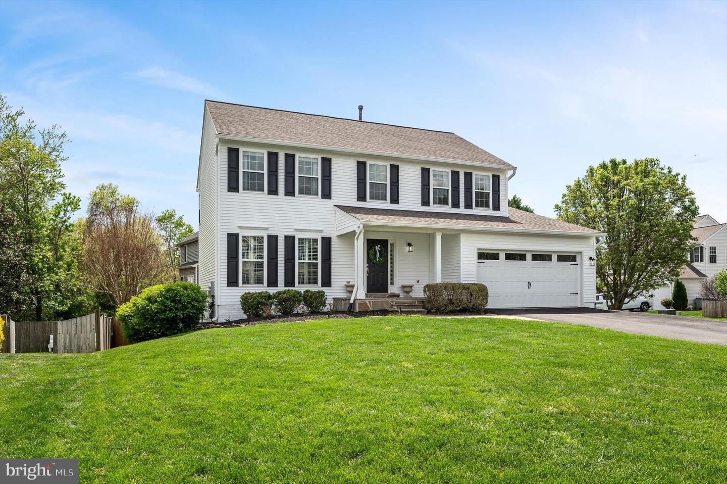 6919 SHARPSBURG DR, CENTREVILLE, Virginia 20121, 5 Bedrooms Bedrooms, ,3 BathroomsBathrooms,Residential,For sale,6919 SHARPSBURG DR,VAFX2236210 MLS # VAFX2236210