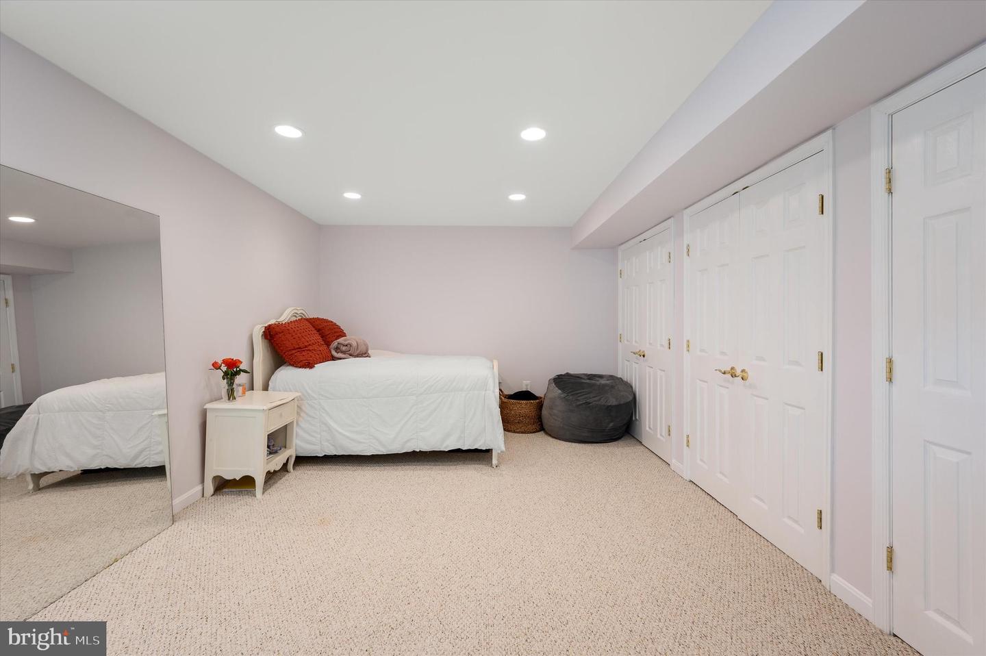 6919 SHARPSBURG DR, CENTREVILLE, Virginia 20121, 5 Bedrooms Bedrooms, ,3 BathroomsBathrooms,Residential,For sale,6919 SHARPSBURG DR,VAFX2236210 MLS # VAFX2236210