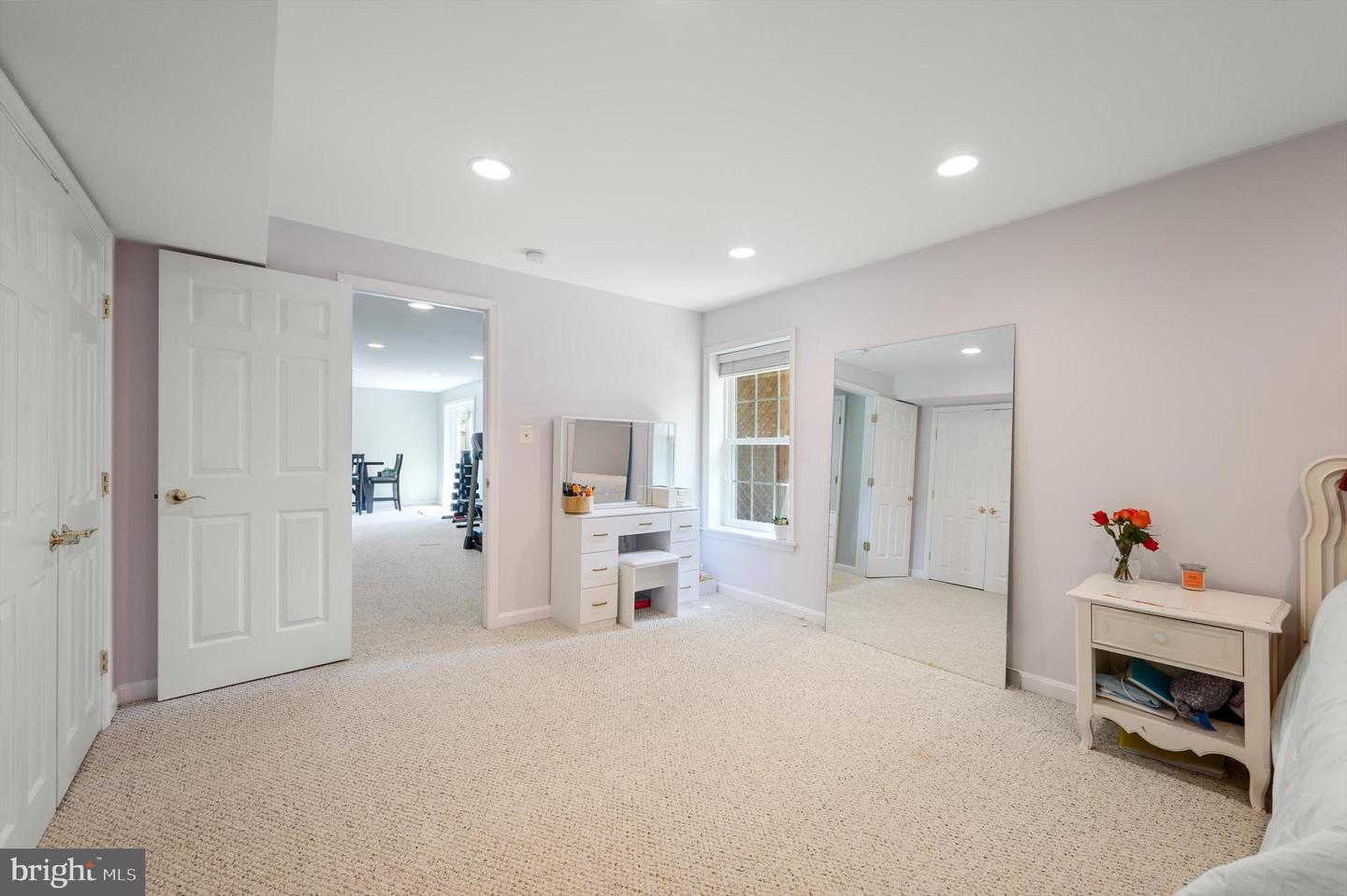 6919 SHARPSBURG DR, CENTREVILLE, Virginia 20121, 5 Bedrooms Bedrooms, ,3 BathroomsBathrooms,Residential,For sale,6919 SHARPSBURG DR,VAFX2236210 MLS # VAFX2236210