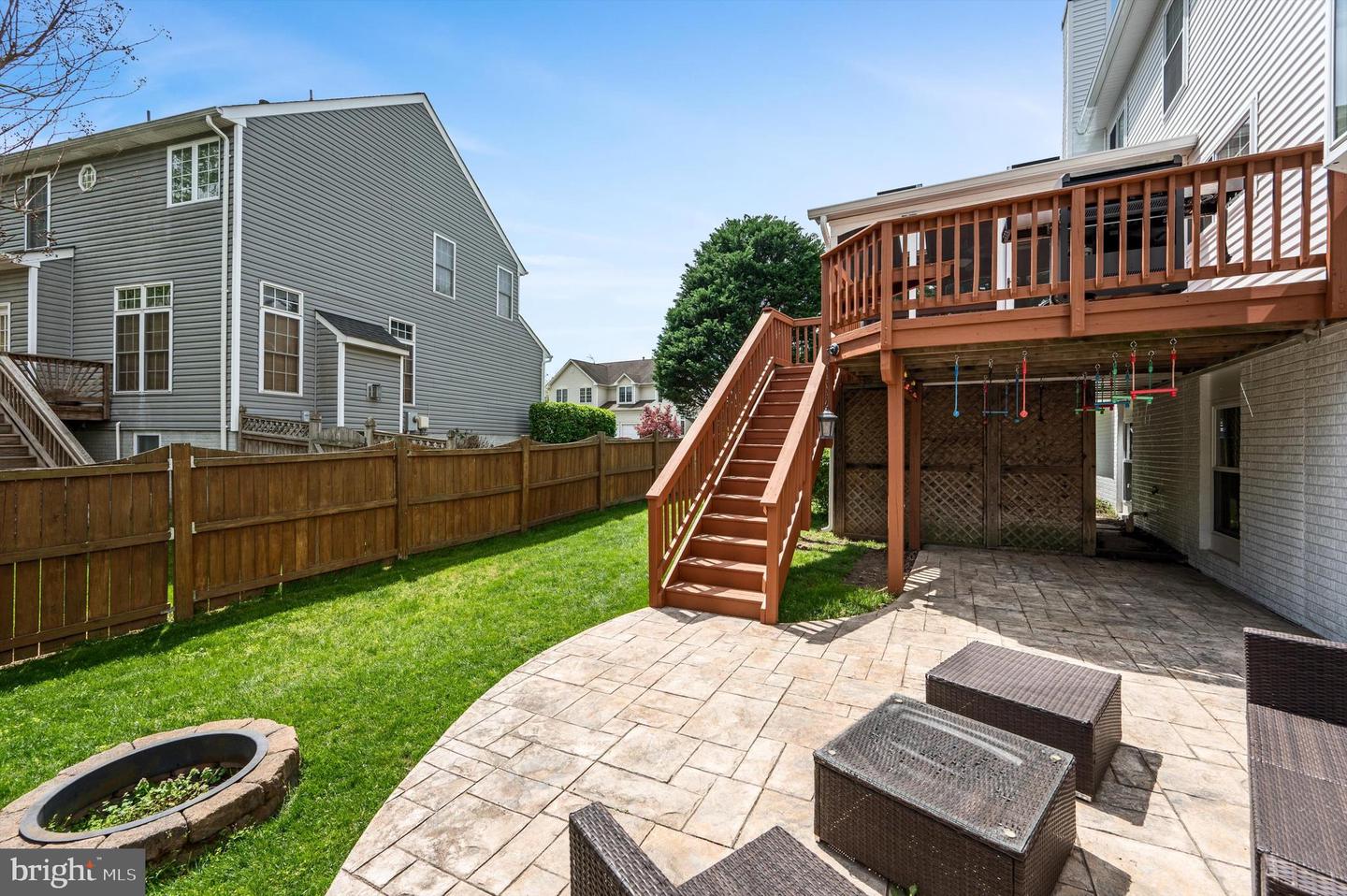 6919 SHARPSBURG DR, CENTREVILLE, Virginia 20121, 5 Bedrooms Bedrooms, ,3 BathroomsBathrooms,Residential,For sale,6919 SHARPSBURG DR,VAFX2236210 MLS # VAFX2236210