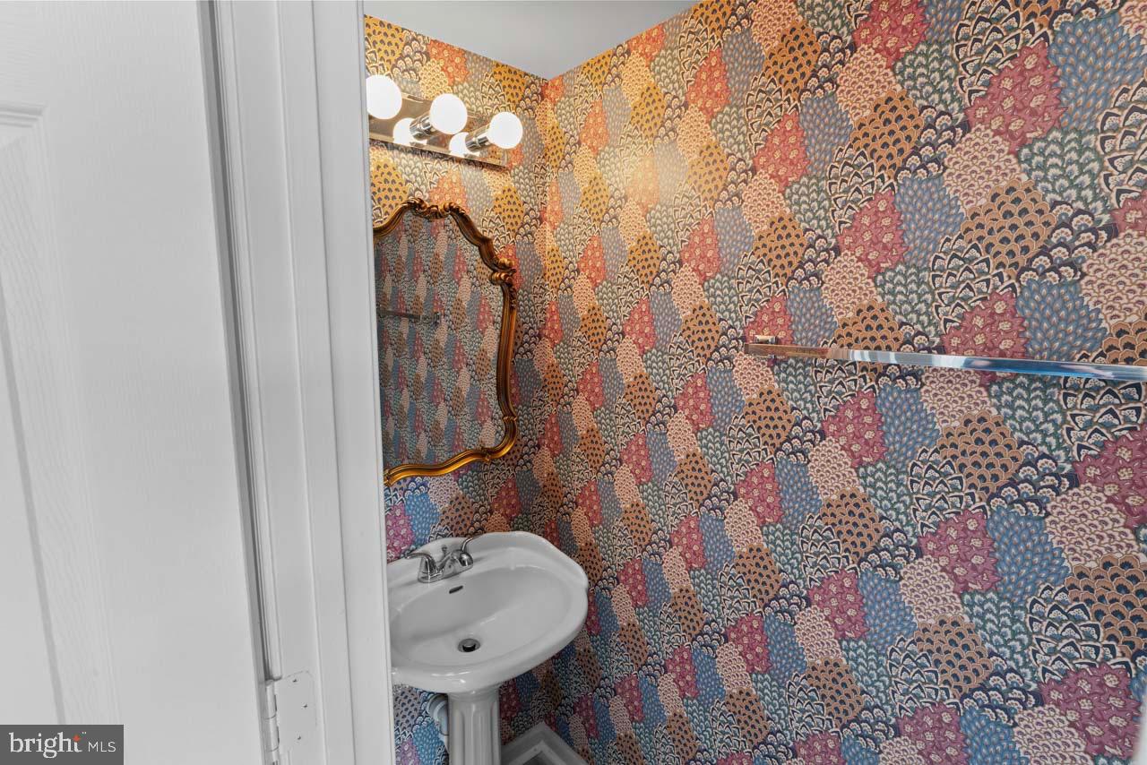 208 FAIR OAKS AVE, STAFFORD, Virginia 22554, 3 Bedrooms Bedrooms, ,2 BathroomsBathrooms,Residential,For sale,208 FAIR OAKS AVE,VAST2038148 MLS # VAST2038148