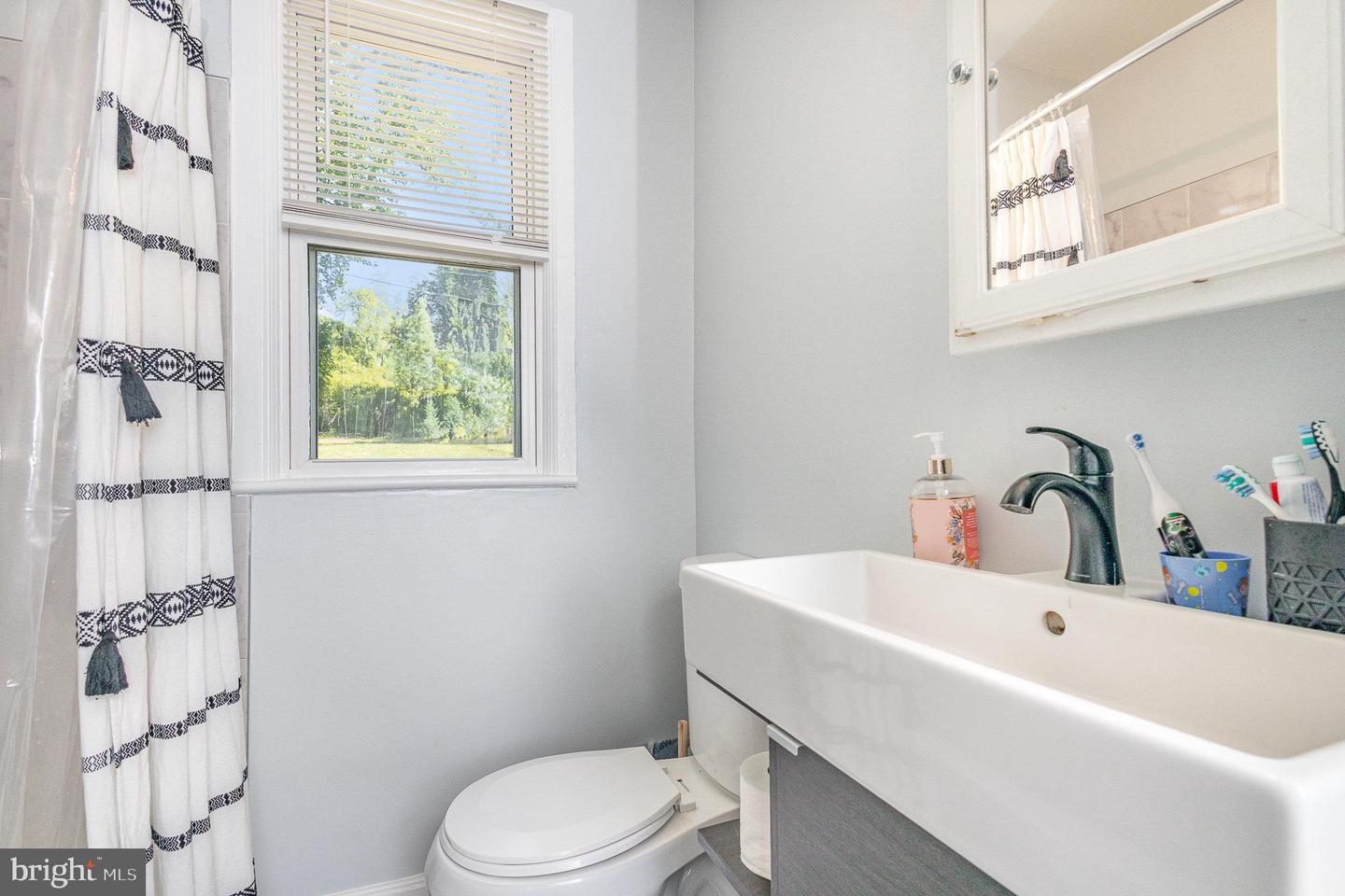 17495 TRIPOLI BLVD, DUMFRIES, Virginia 22026, 4 Bedrooms Bedrooms, ,2 BathroomsBathrooms,Residential,For sale,17495 TRIPOLI BLVD,VAPW2092784 MLS # VAPW2092784