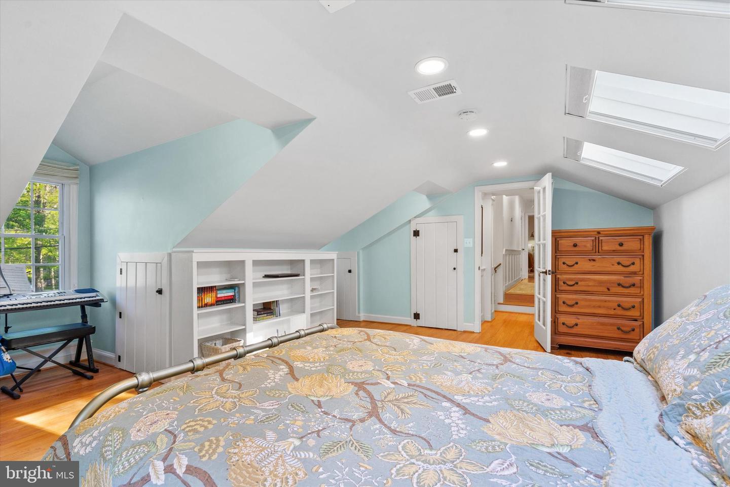 4019 PINE BROOK RD, ALEXANDRIA, Virginia 22310, 4 Bedrooms Bedrooms, ,2 BathroomsBathrooms,Residential,For sale,4019 PINE BROOK RD,VAFX2236288 MLS # VAFX2236288