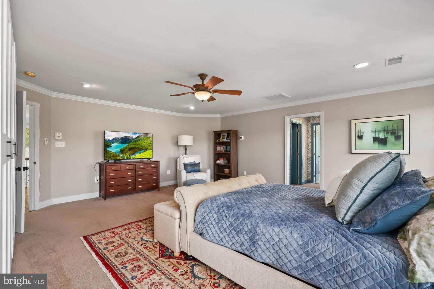 5627 SHOAL CREEK DR, HAYMARKET, Virginia 20169, 5 Bedrooms Bedrooms, ,3 BathroomsBathrooms,Residential,For sale,5627 SHOAL CREEK DR,VAPW2092818 MLS # VAPW2092818