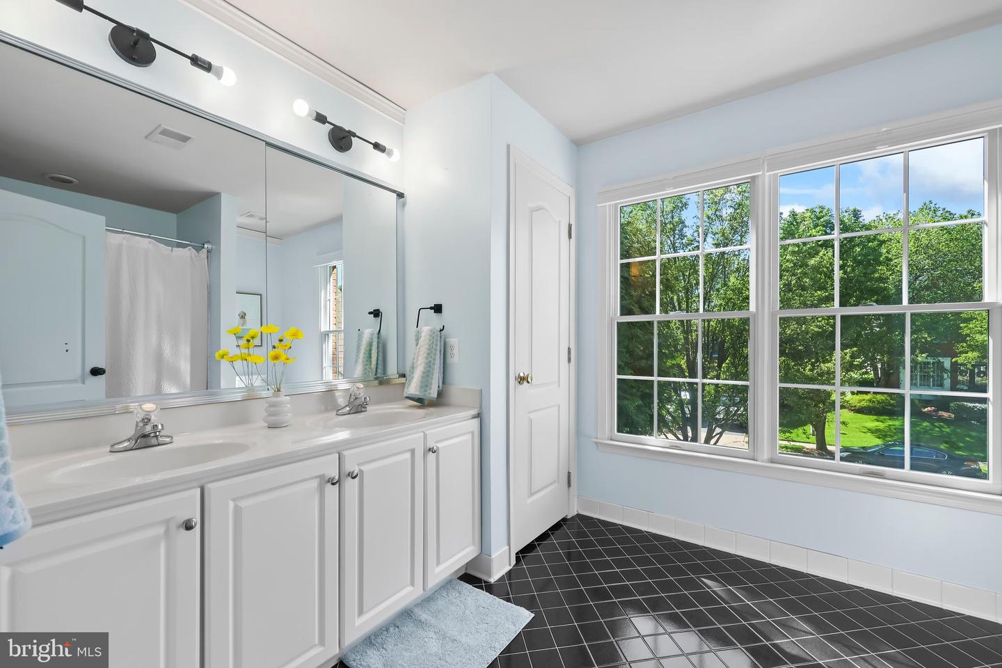 5627 SHOAL CREEK DR, HAYMARKET, Virginia 20169, 5 Bedrooms Bedrooms, ,3 BathroomsBathrooms,Residential,For sale,5627 SHOAL CREEK DR,VAPW2092818 MLS # VAPW2092818