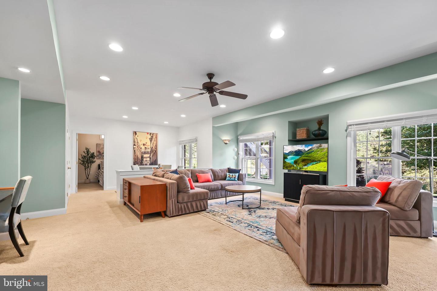 5627 SHOAL CREEK DR, HAYMARKET, Virginia 20169, 5 Bedrooms Bedrooms, ,3 BathroomsBathrooms,Residential,For sale,5627 SHOAL CREEK DR,VAPW2092818 MLS # VAPW2092818