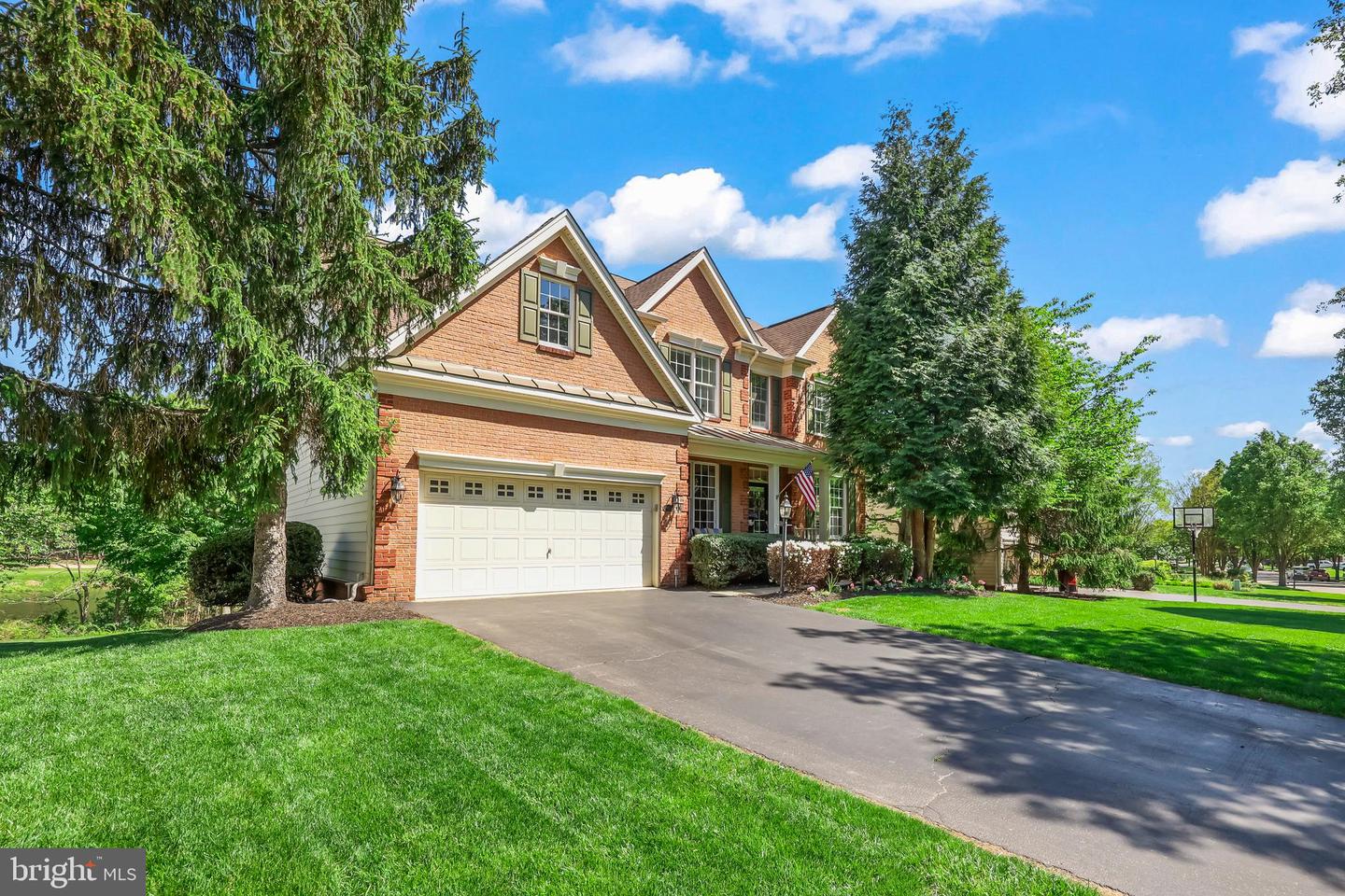 5627 SHOAL CREEK DR, HAYMARKET, Virginia 20169, 5 Bedrooms Bedrooms, ,3 BathroomsBathrooms,Residential,For sale,5627 SHOAL CREEK DR,VAPW2092818 MLS # VAPW2092818