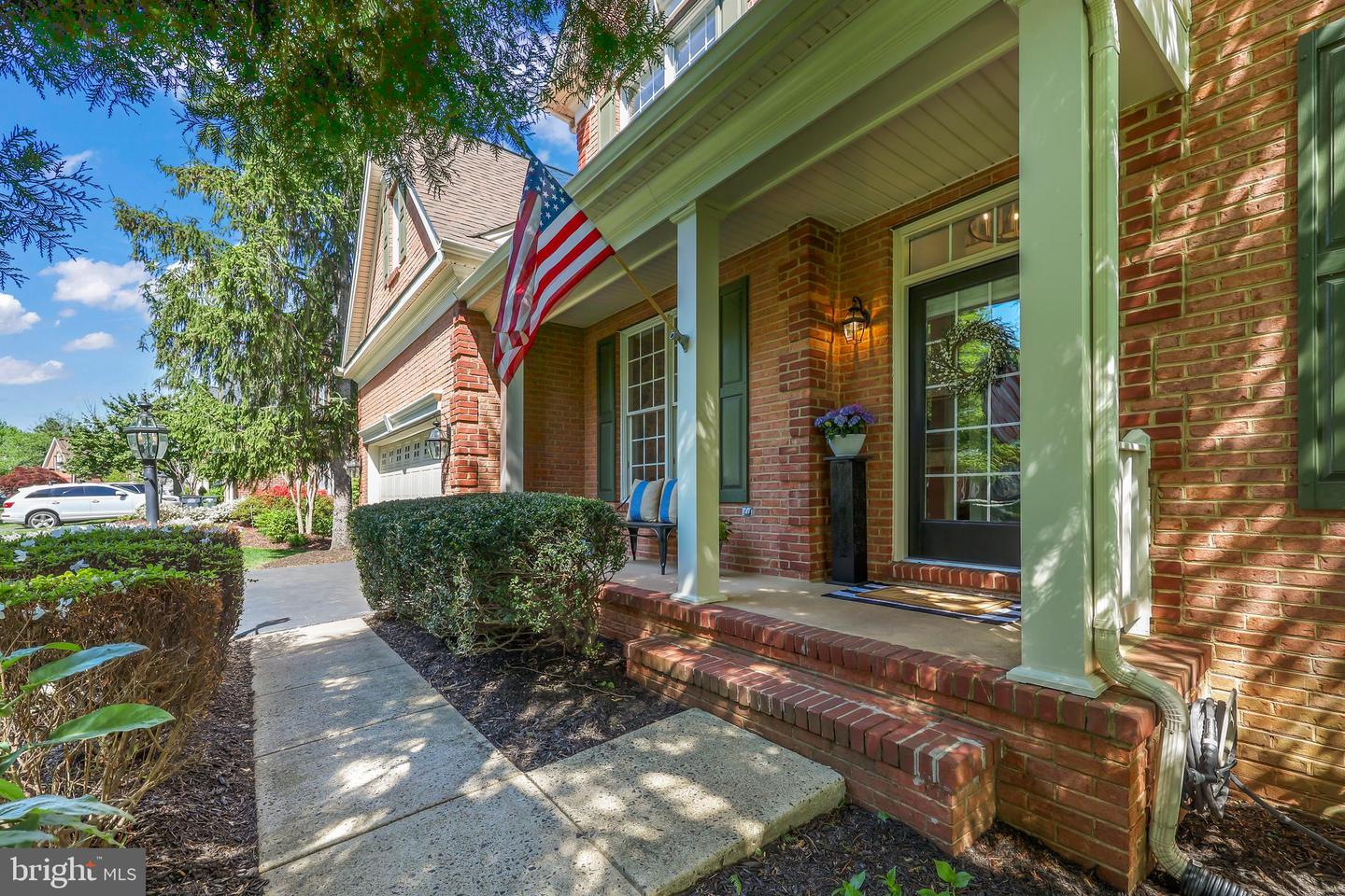 5627 SHOAL CREEK DR, HAYMARKET, Virginia 20169, 5 Bedrooms Bedrooms, ,3 BathroomsBathrooms,Residential,For sale,5627 SHOAL CREEK DR,VAPW2092818 MLS # VAPW2092818