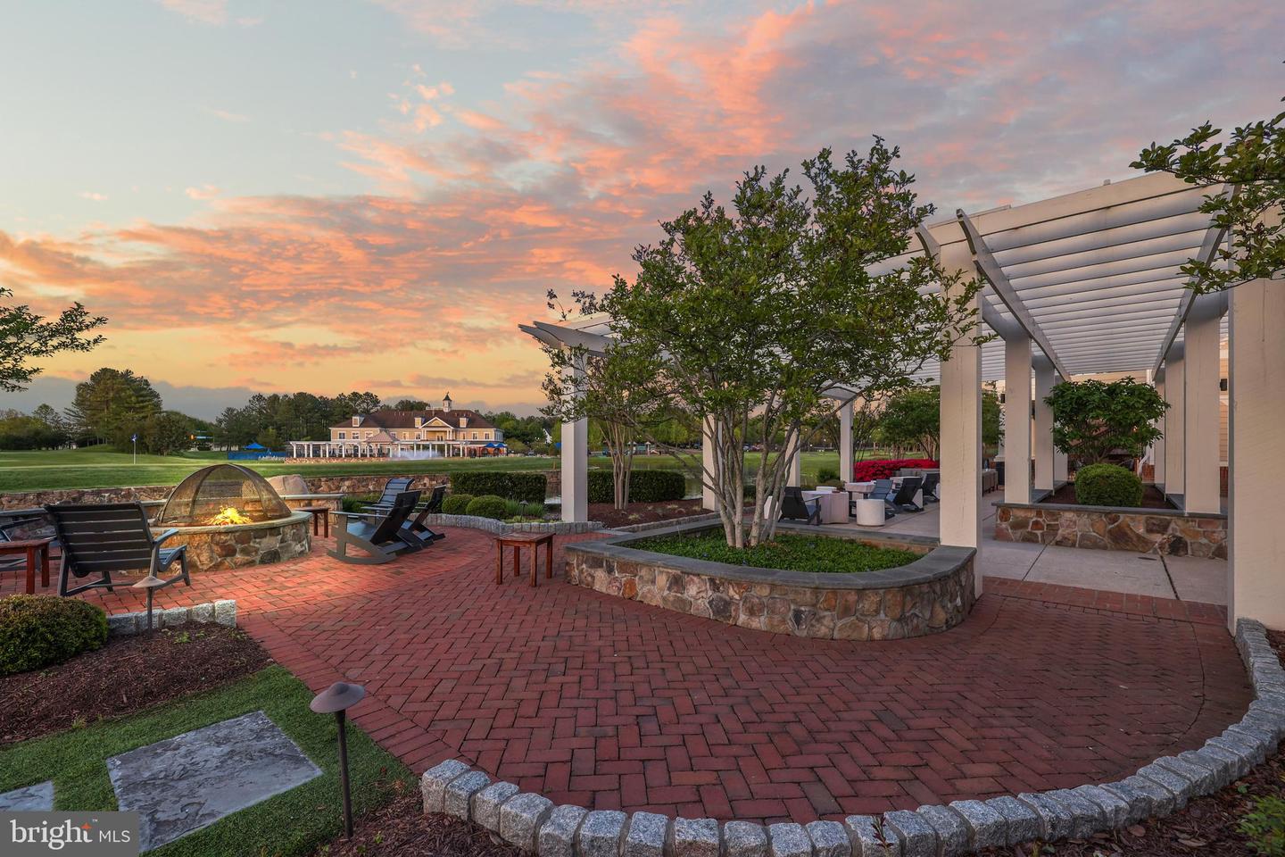 5627 SHOAL CREEK DR, HAYMARKET, Virginia 20169, 5 Bedrooms Bedrooms, ,3 BathroomsBathrooms,Residential,For sale,5627 SHOAL CREEK DR,VAPW2092818 MLS # VAPW2092818