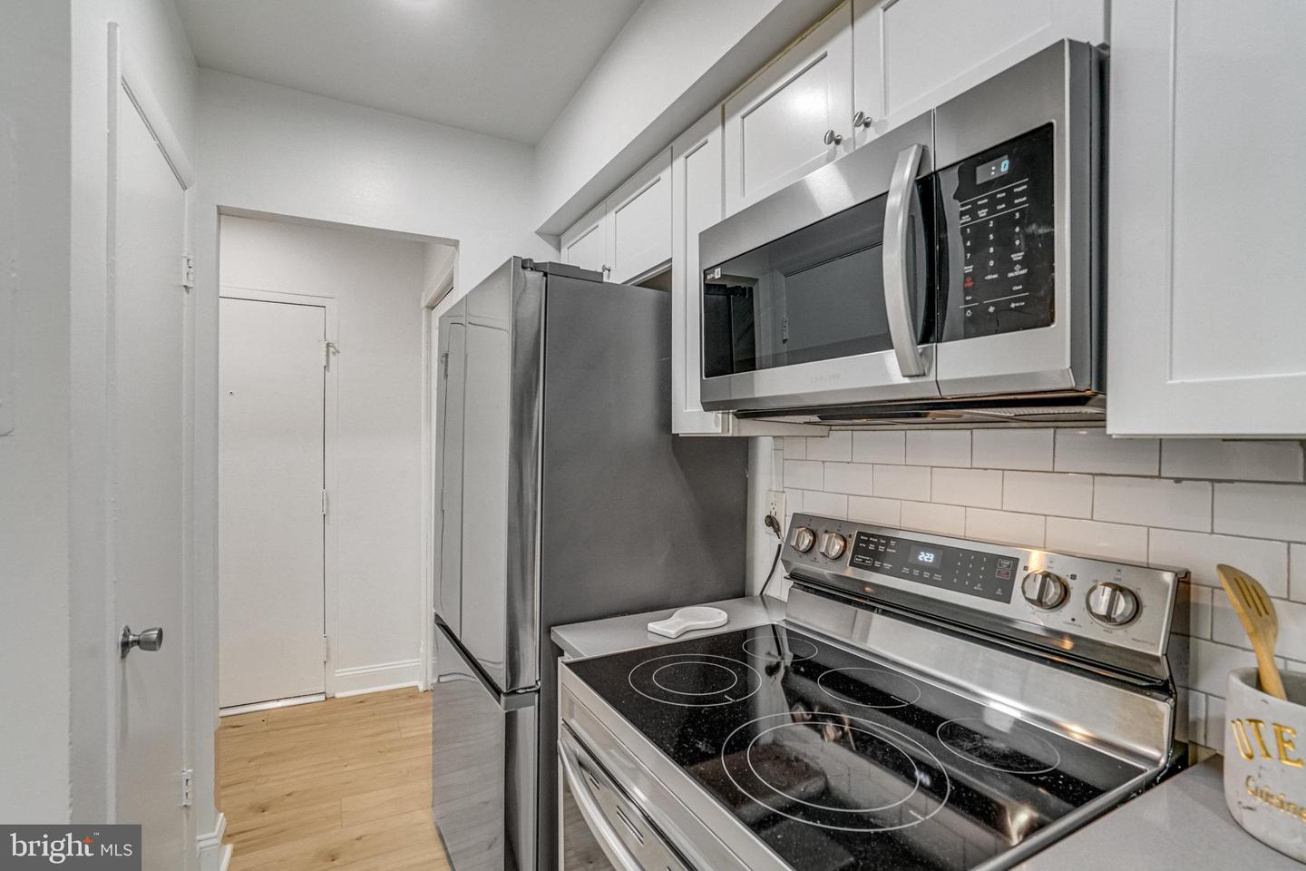 3330 S 28TH ST #203, ALEXANDRIA, Virginia 22302, 2 Bedrooms Bedrooms, ,1 BathroomBathrooms,Residential,For sale,3330 S 28TH ST #203,VAAX2044544 MLS # VAAX2044544